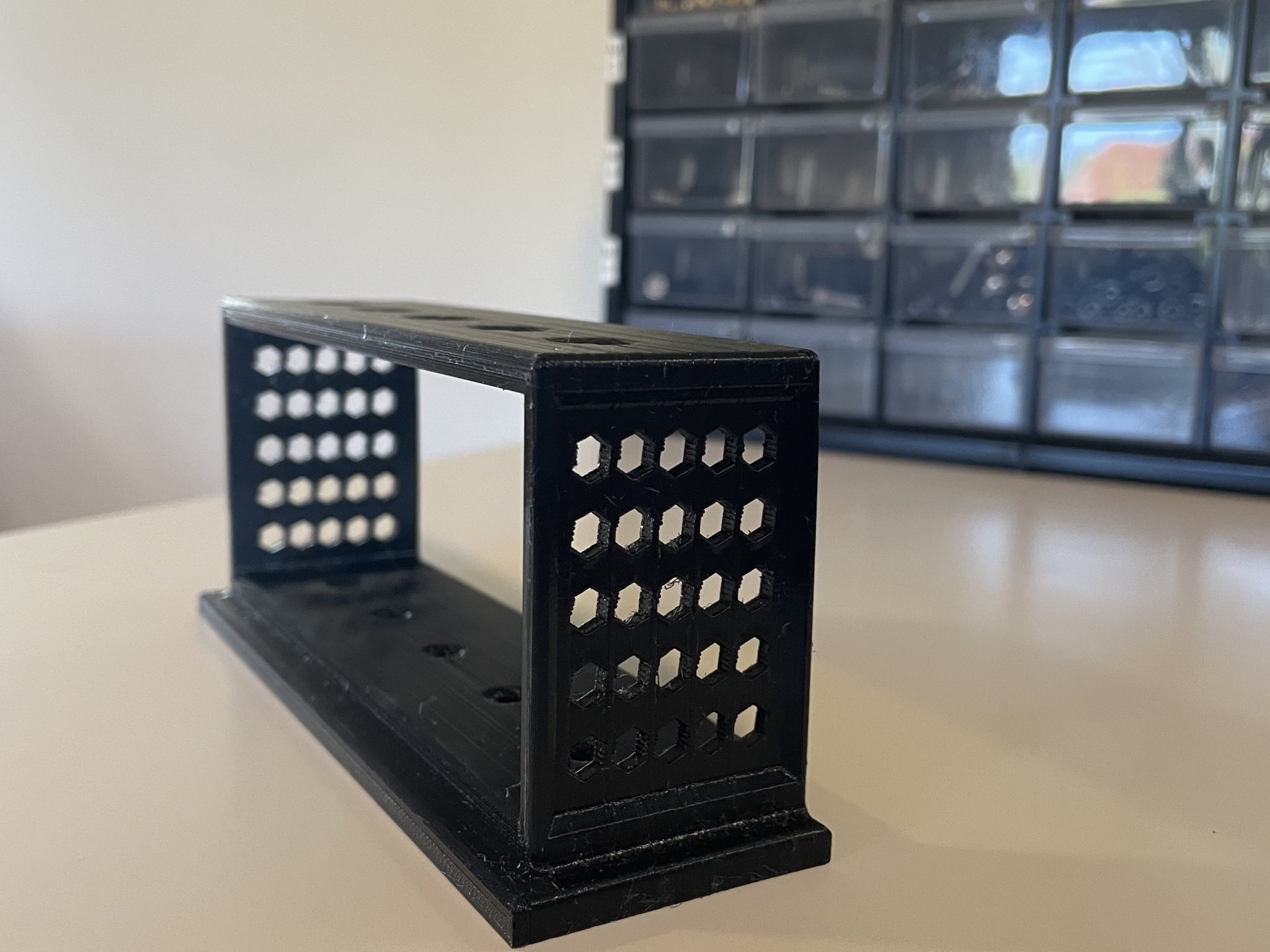 Giá đỡ dụng cụ lục giác Eklind cho bàn làm việc