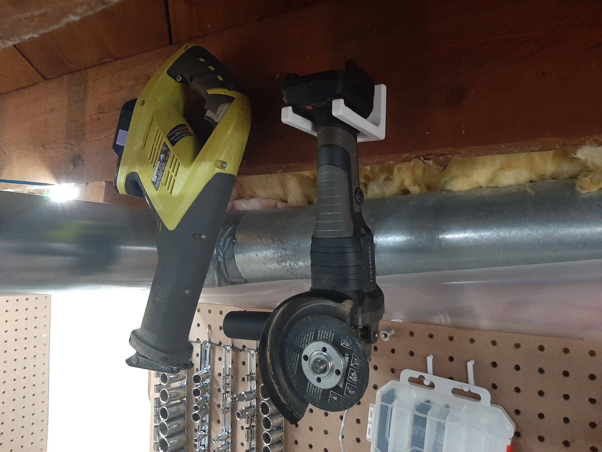 Giá treo máy mài không dây Makita 40mm x 100mm