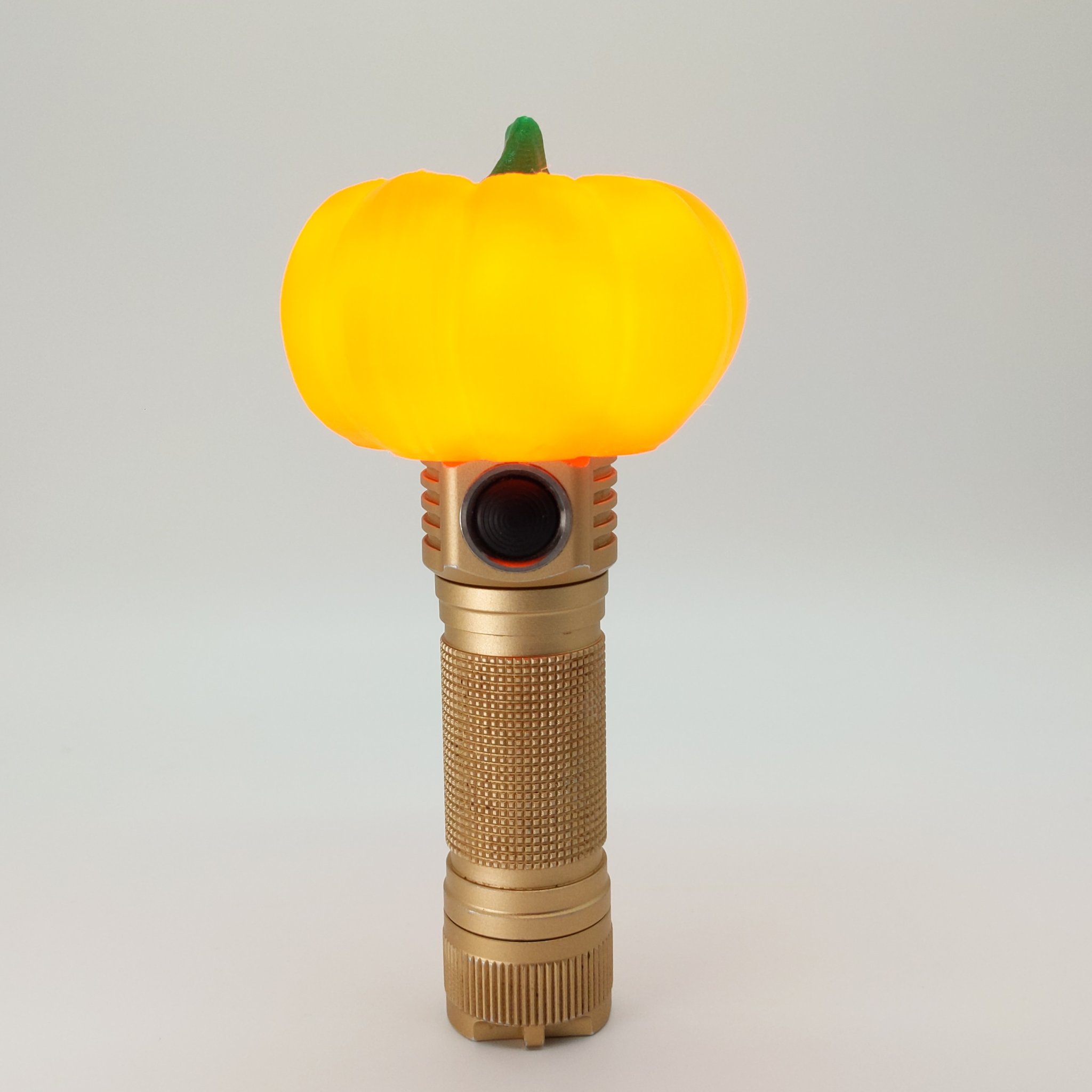 **Bộ khuếch tán đèn pin Halloween hình bí ngô, ma và nồi phép**