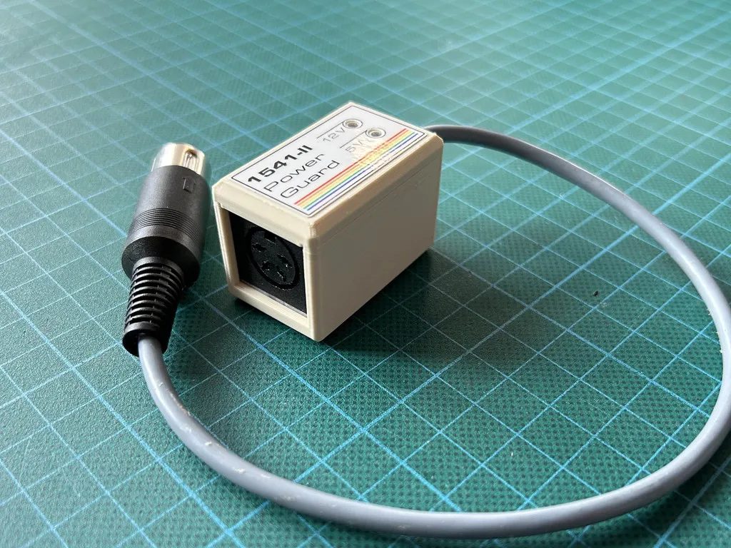 Vỏ bảo vệ nguồn 1541-II cho dự án của Stefan Wagner