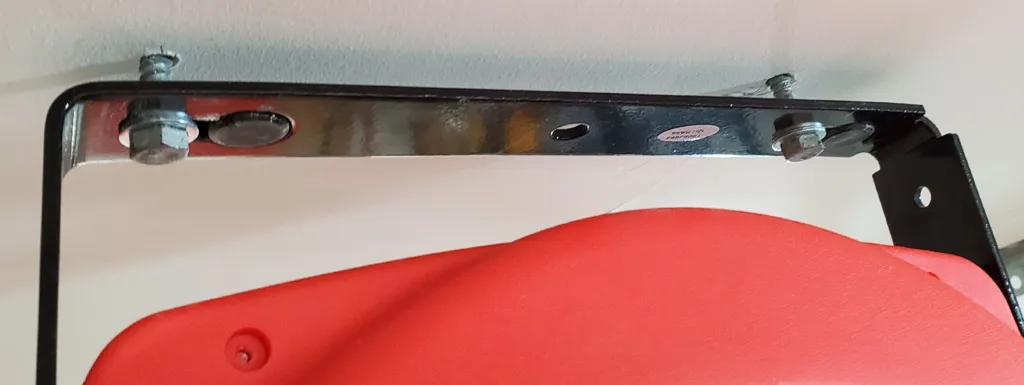 Khóa giữ cho thiết bị gắn lỗ khóa theo chiều ngang