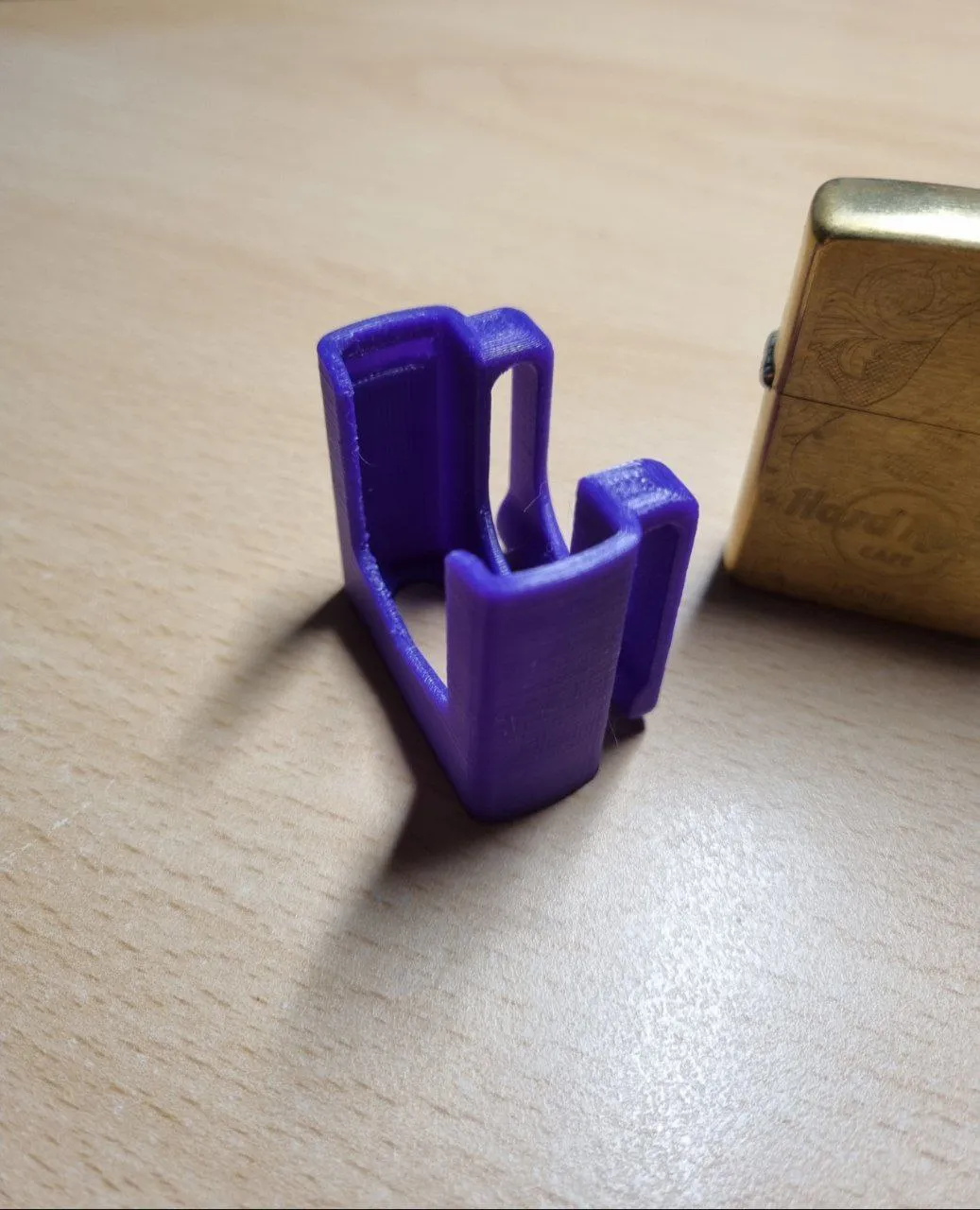 Kẹp thắt lưng Zippo có khóa chống rơi bật lửa