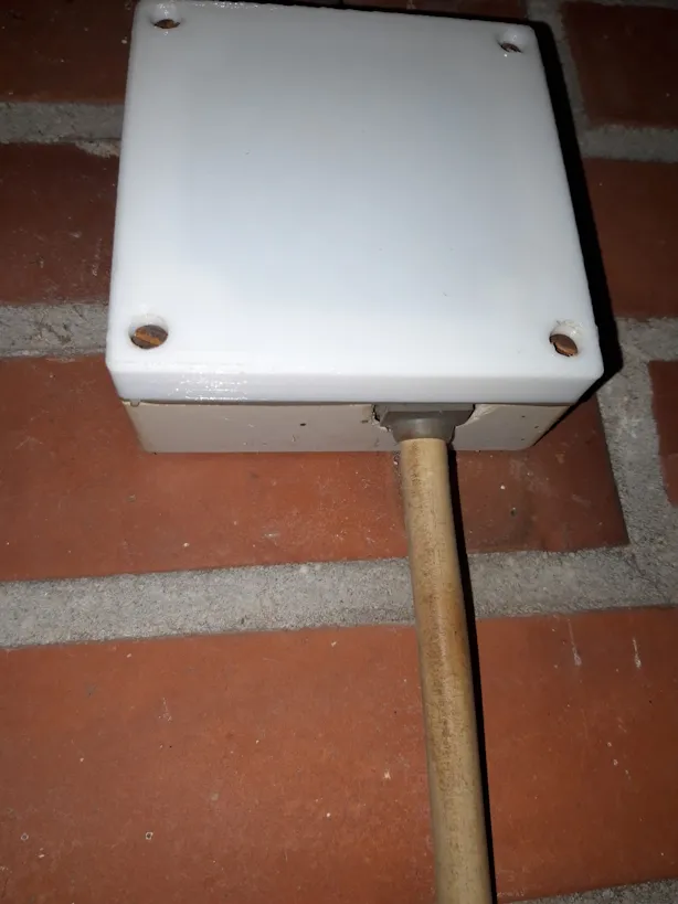 Nắp thay thế cho hộp phân phối cũ kích thước 91 x 91 mm