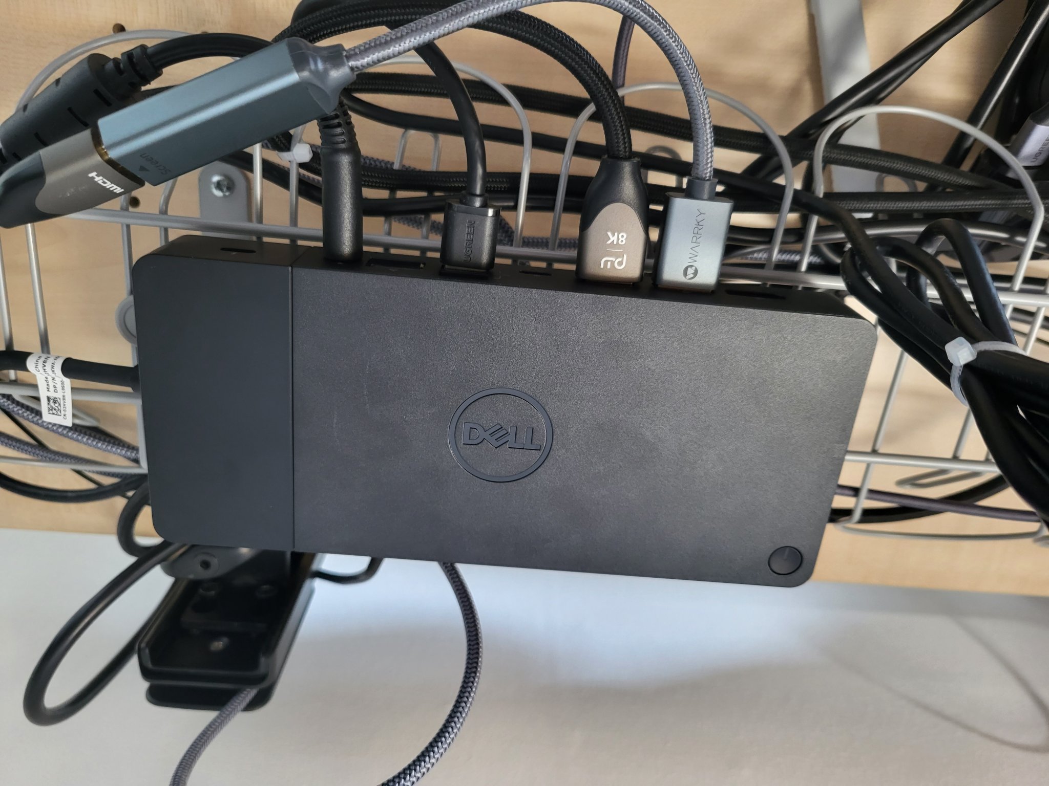 Giá đỡ dock Thunderbolt Dell WD19 cho kênh cáp IKEA Signum