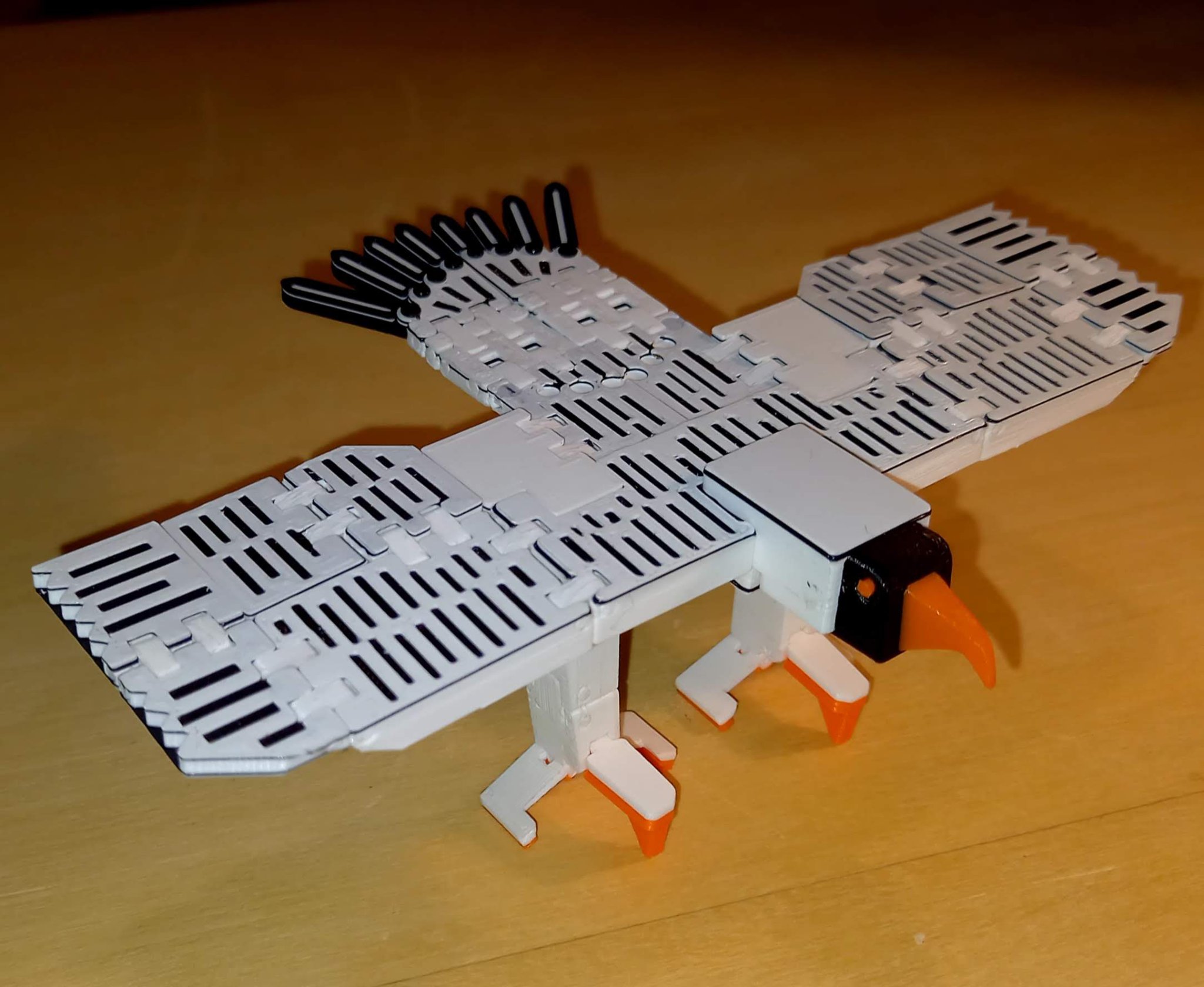 Nhân vật chim đại bàng với tên gọi bí ẩn