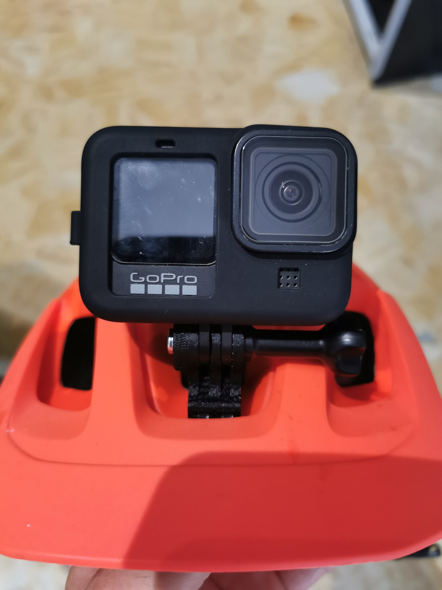 Giá đỡ camera GoPro cho mũ bảo hiểm Rockrider của Decathlon
