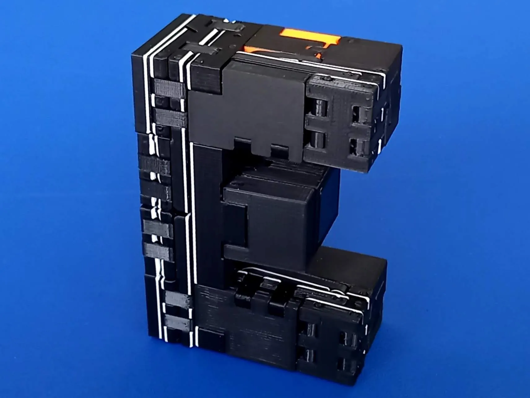 Nhãn quà tặng E 80max với thiết kế dễ thương và độc đáo