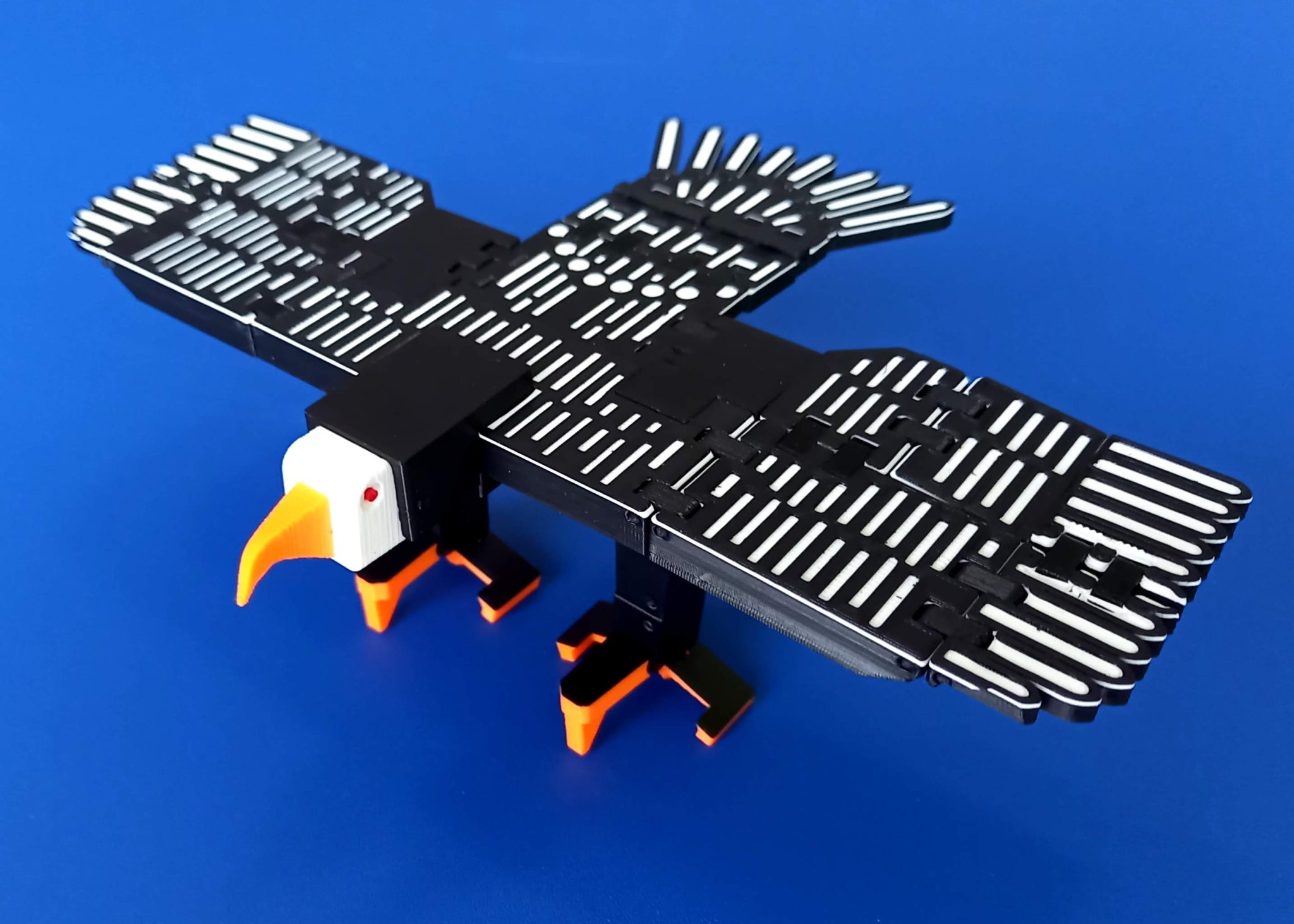 Nhãn quà tặng E 80max với thiết kế dễ thương và độc đáo