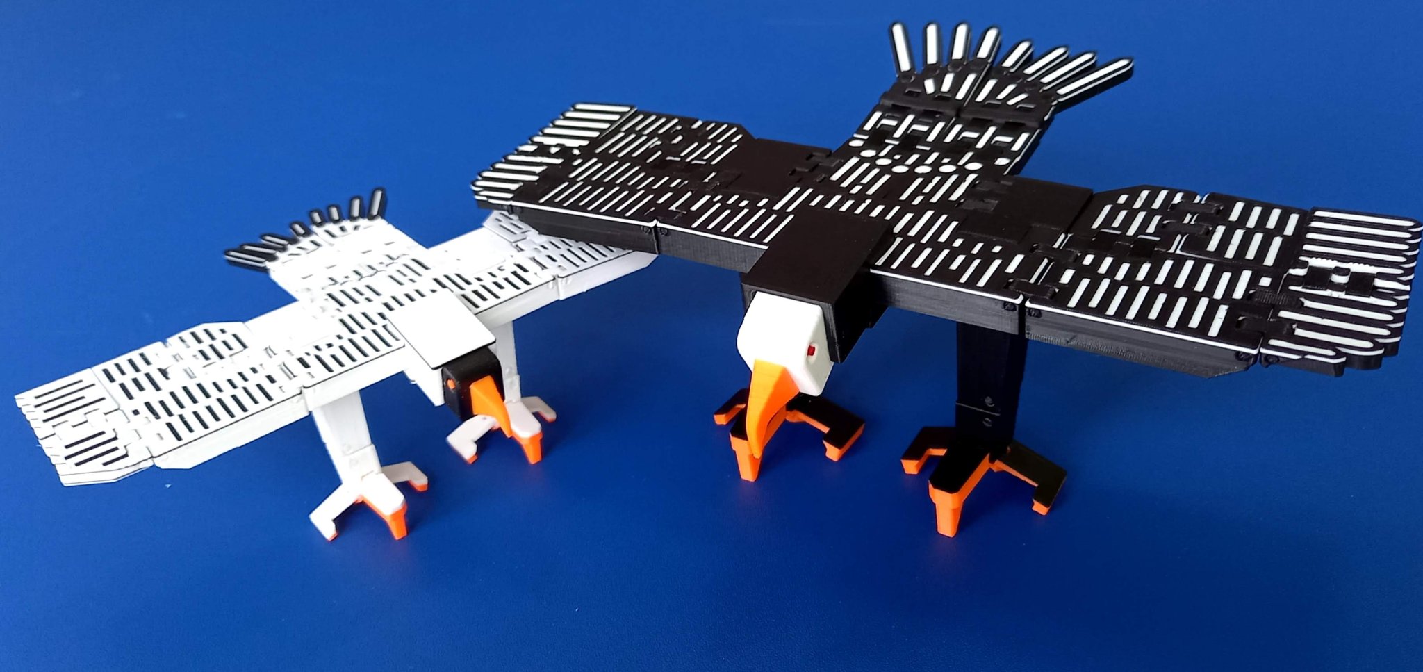 Nhãn quà tặng E 80max với thiết kế dễ thương và độc đáo