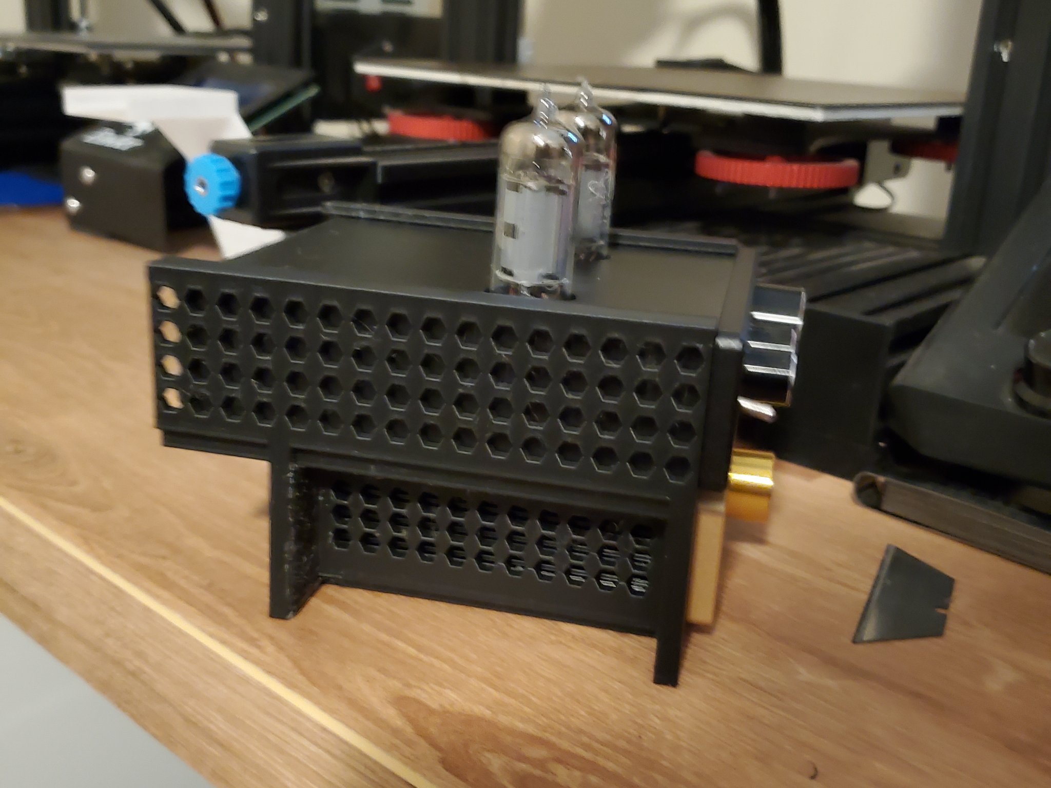 Giá đỡ mini HiFi cho Fosi Tube-P1 và Douk U3 Mini