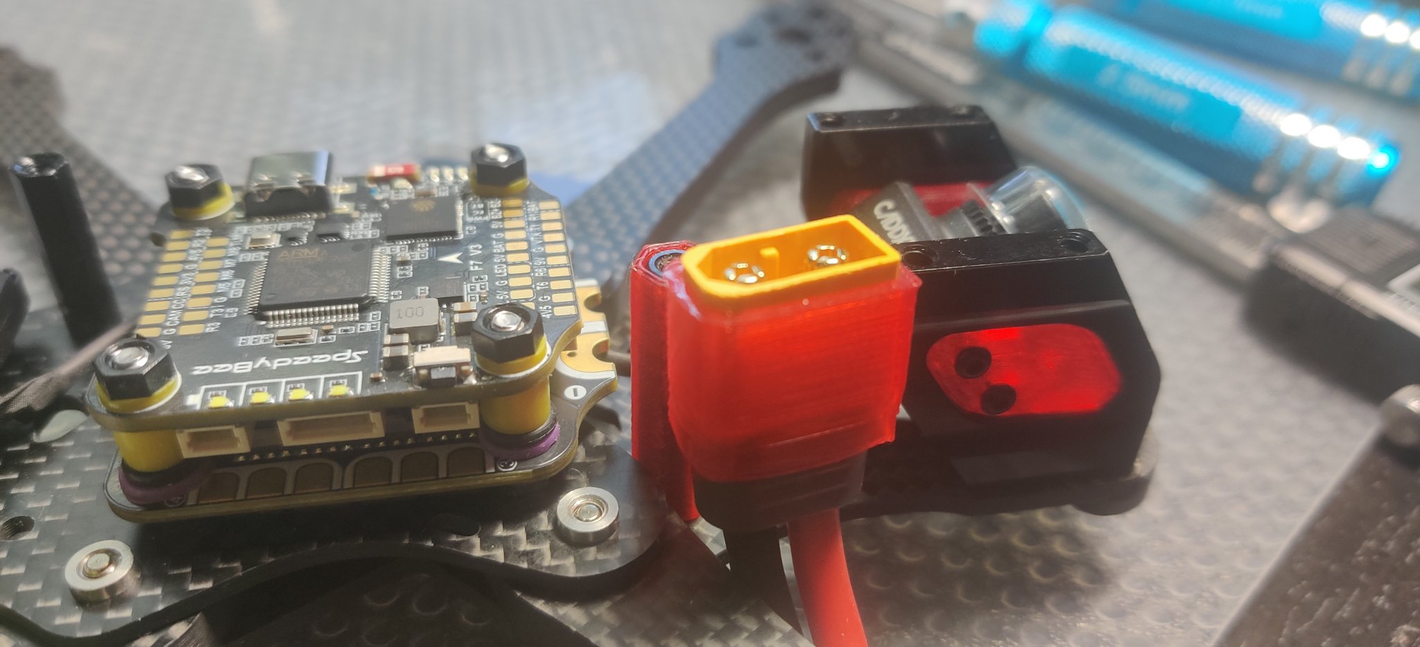 Giá đỡ Hex cho XT60/XT60H từ ImpulseRC Apex EVO