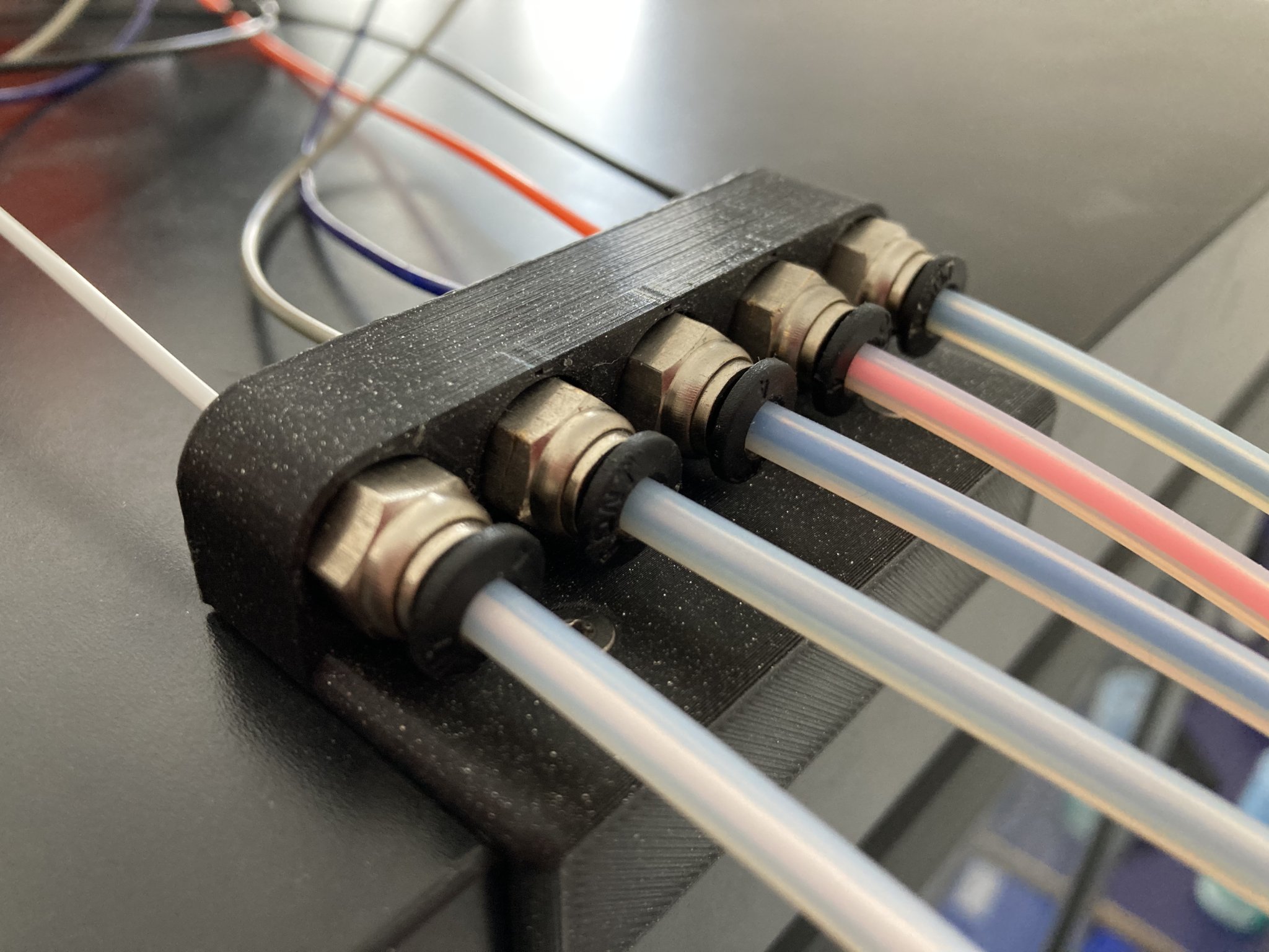 Giá đỡ ống PTFE cho Prusa MMU2S với ốc vít