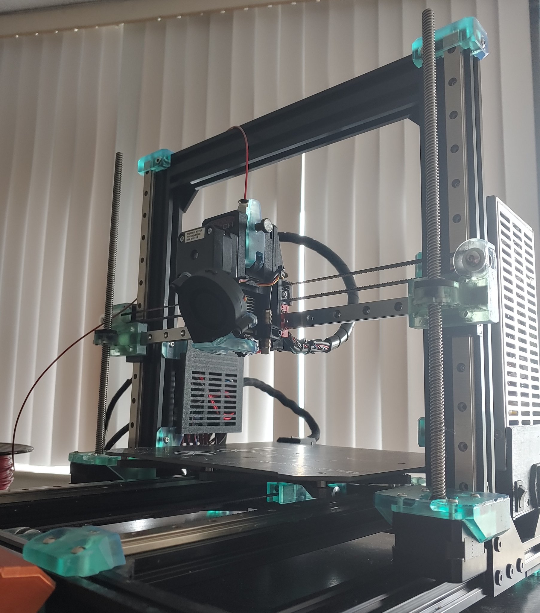 Cải tiến ray tuyến tính Prusa Bear với trục x ray đơn