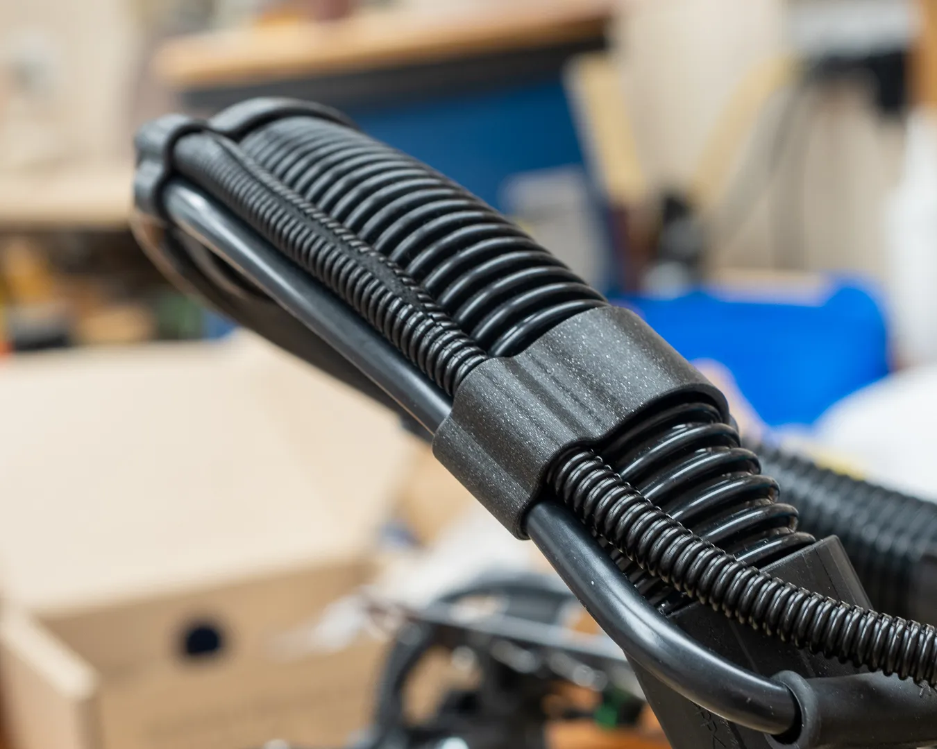 Kẹp cáp cho ống hút chân không 38mm