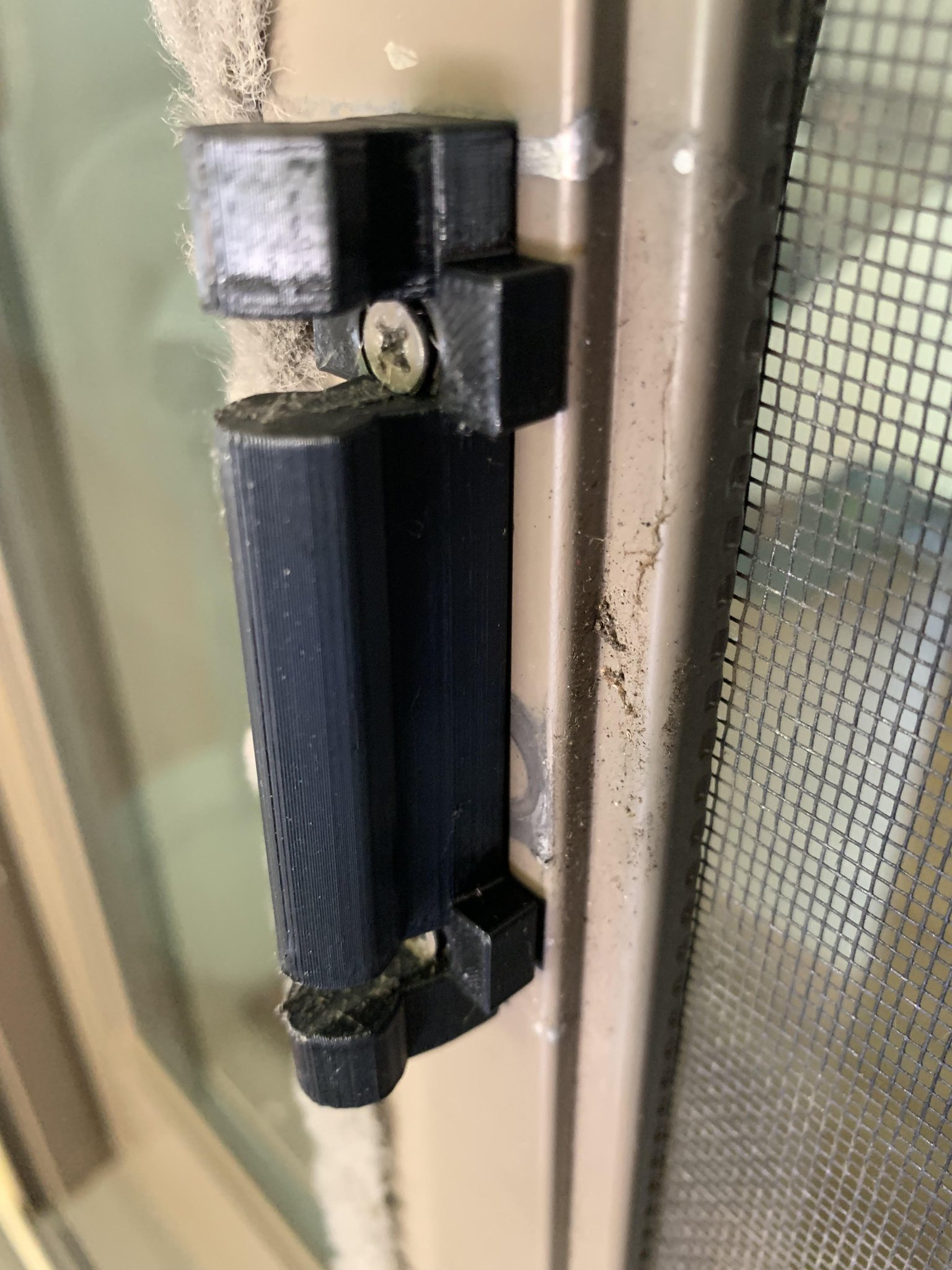 Thay thế tay nắm cửa lưới Anderson