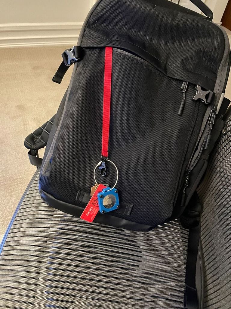 Bao da cứng cho Airtag của Apple