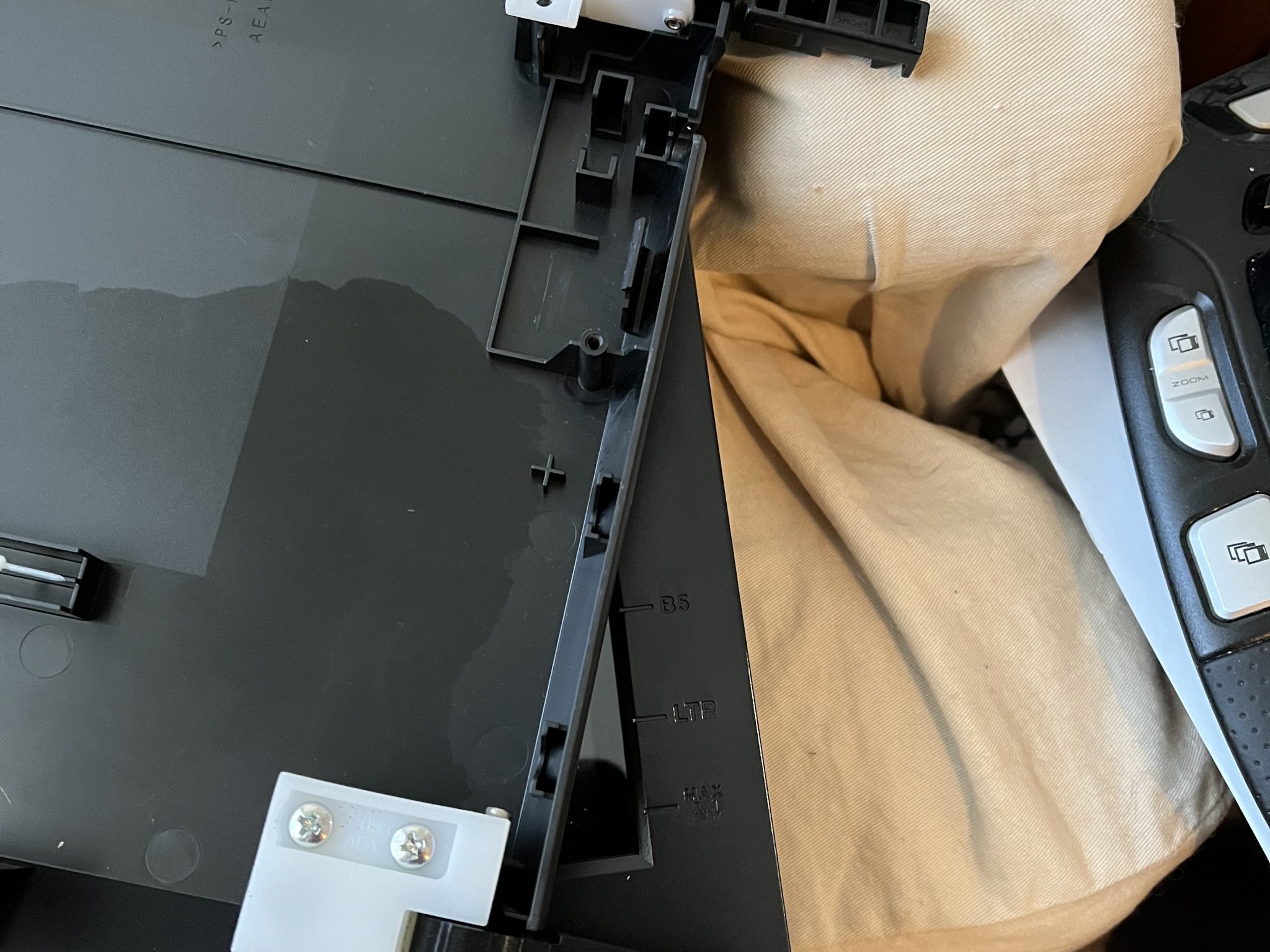 Pin bản lề nắp Epson Perfection V550