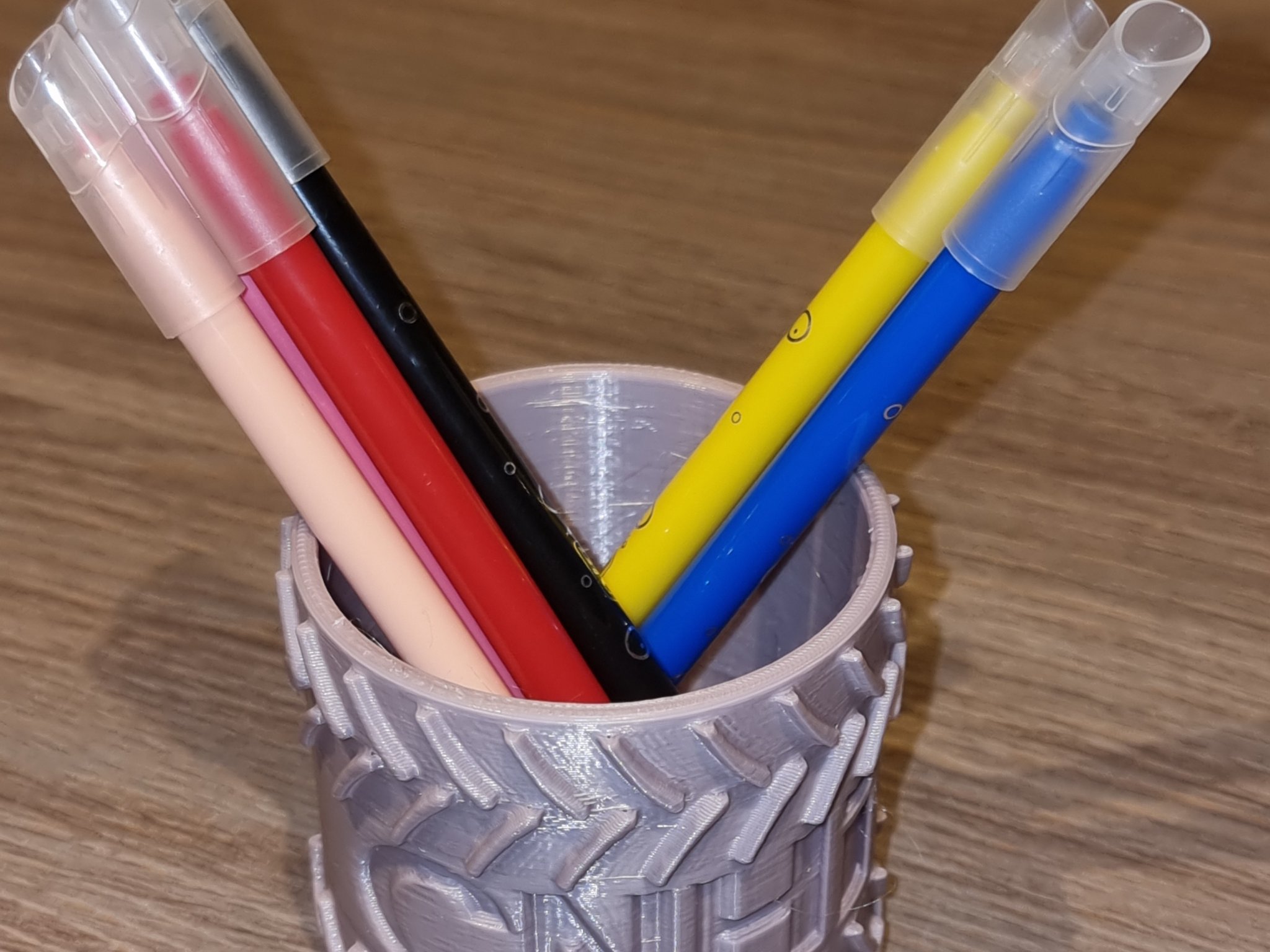 Giá đỡ bút AG phong cách CNH Industrial