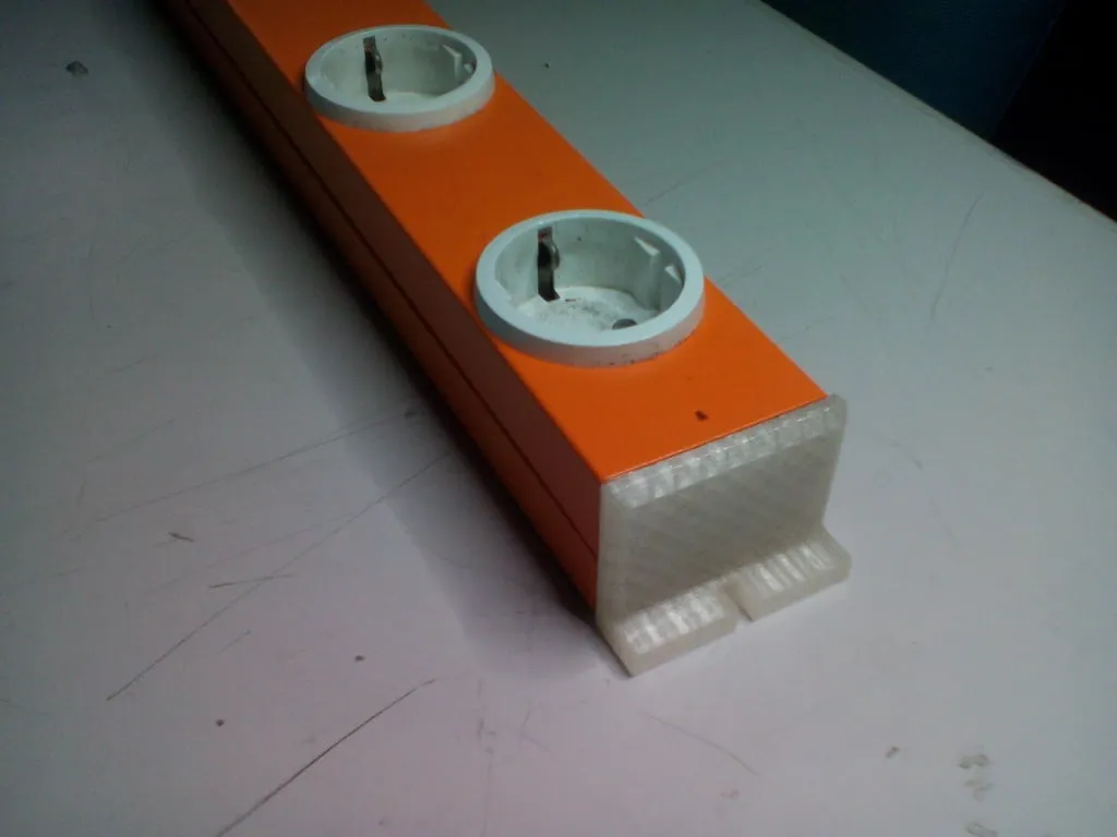 Nắp cuối cho ổ cắm điện Knürr