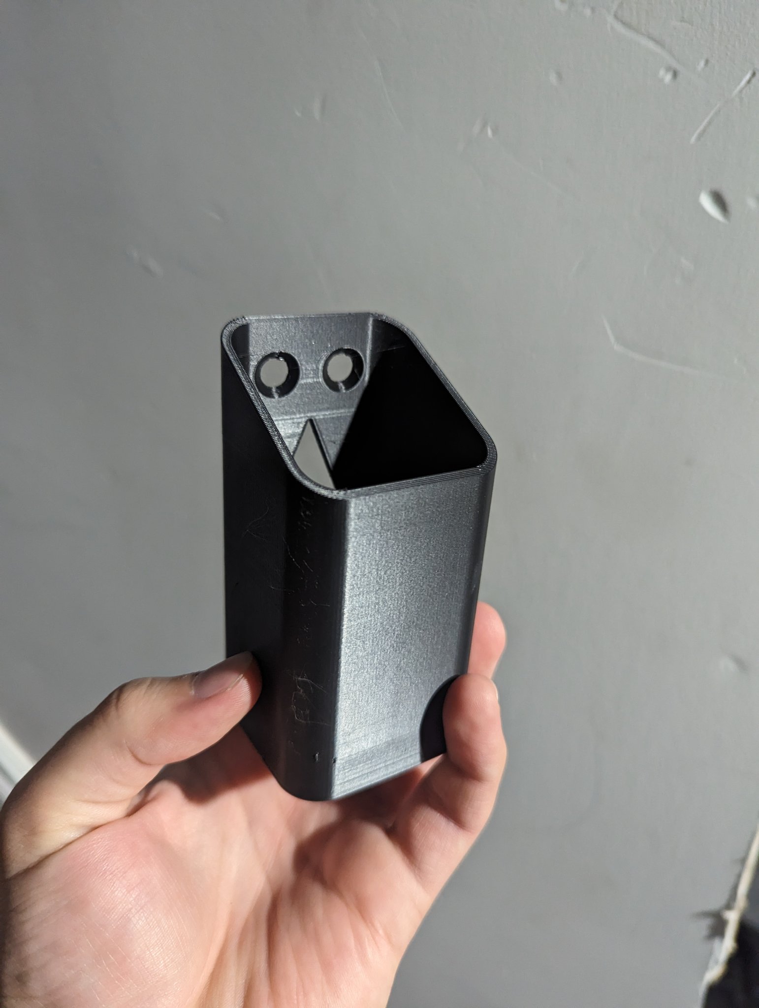 Giá đỡ bút đánh dấu treo tường tiện lợi