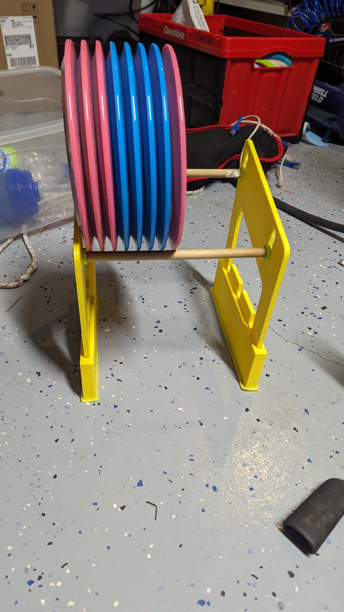 Giá đỡ Zuca tự chế với nhiều tùy chọn nâng cấp