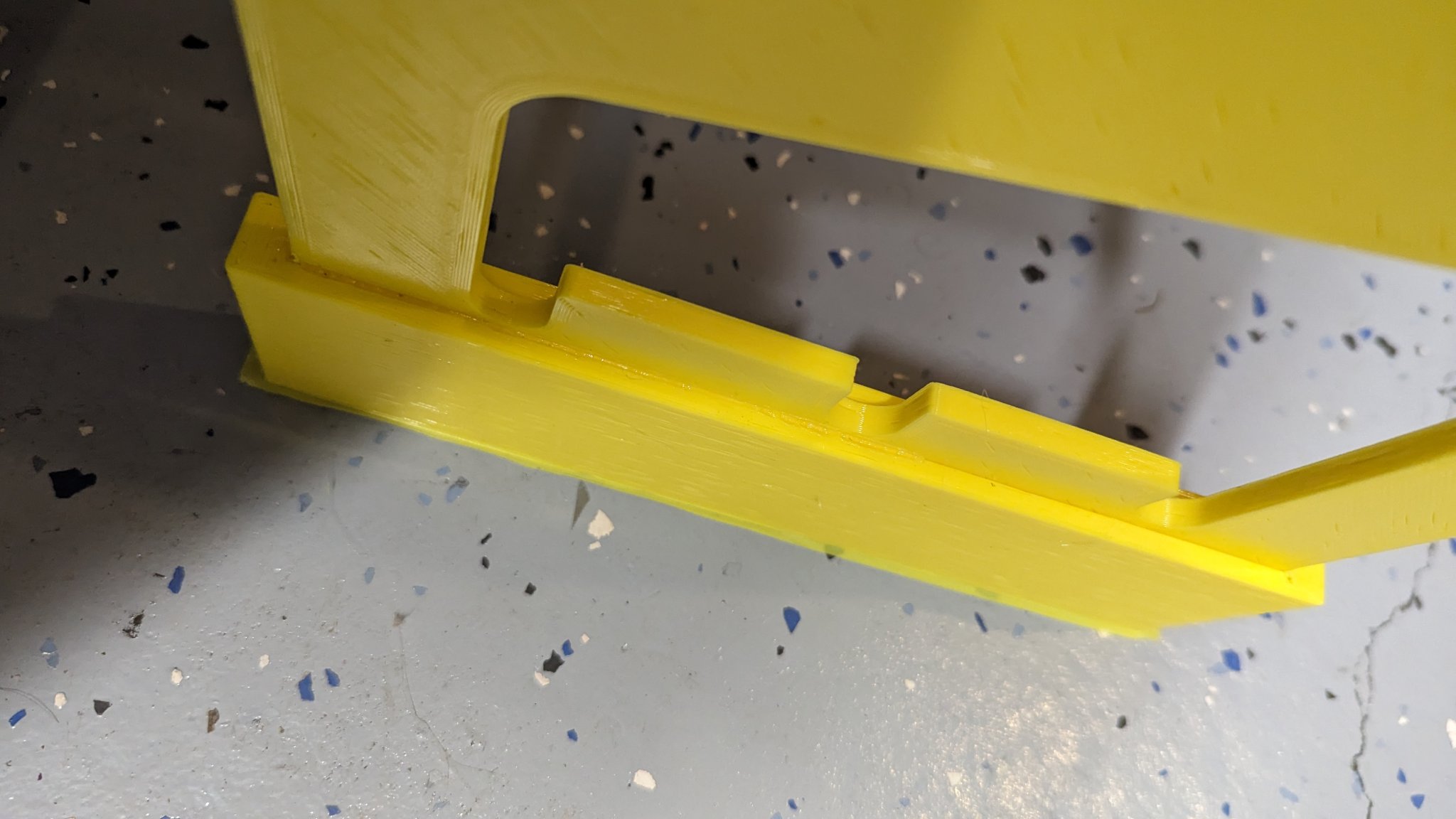 Giá đỡ Zuca tự chế với nhiều tùy chọn nâng cấp