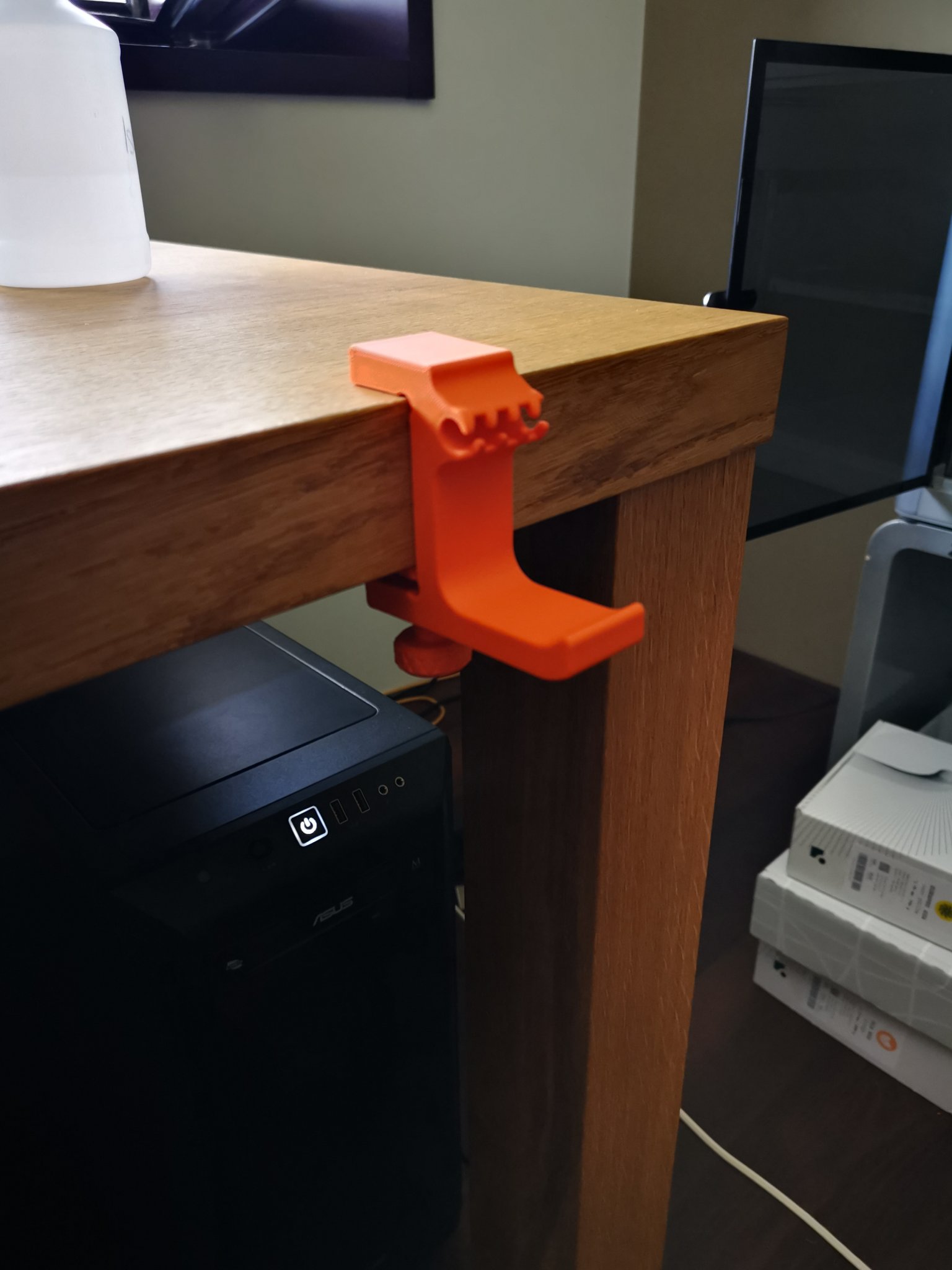 Giá đỡ tai nghe V2 với hướng dẫn dây cáp