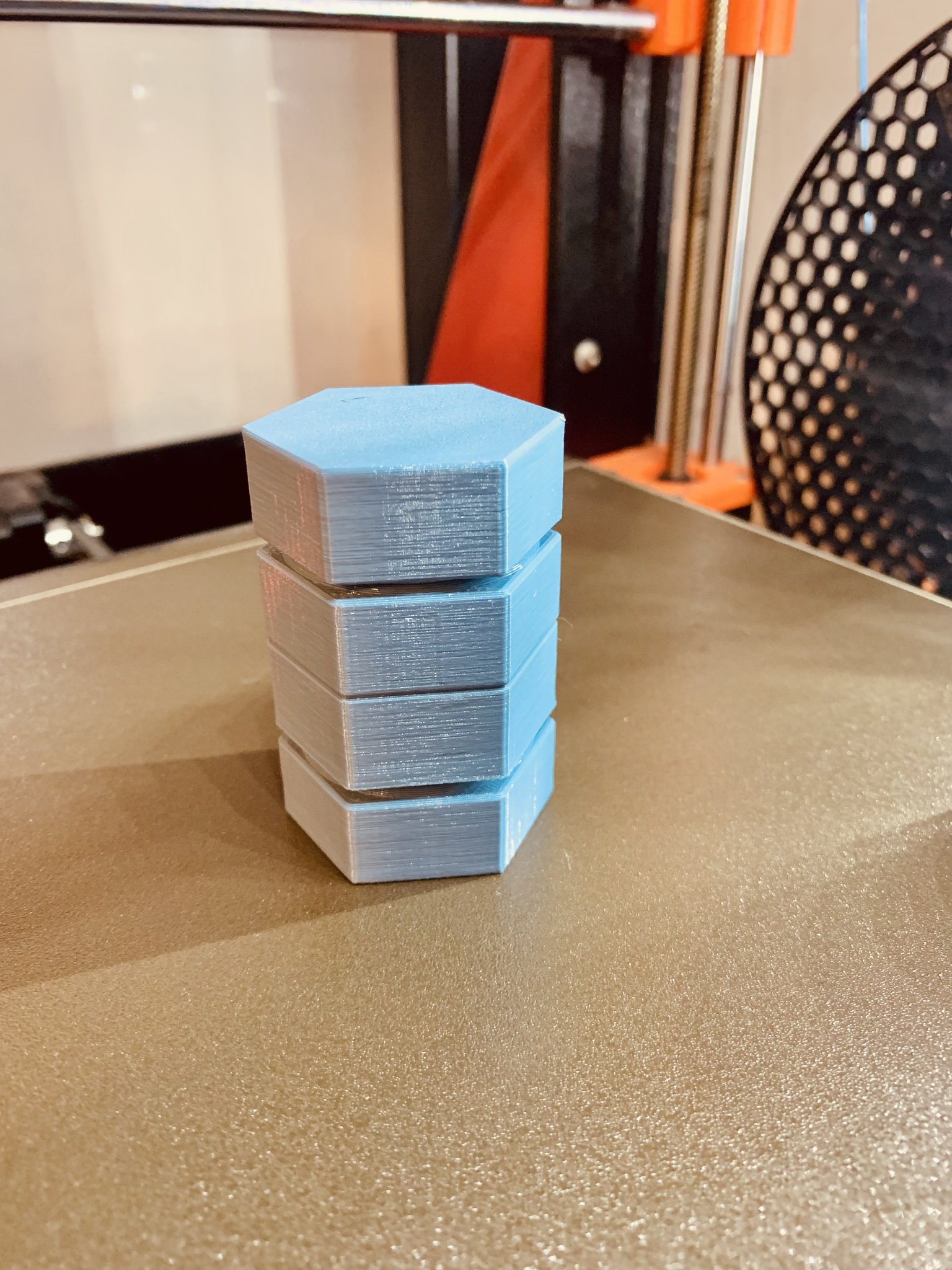 Hộp chứa có ren có thể xếp chồng đa năng