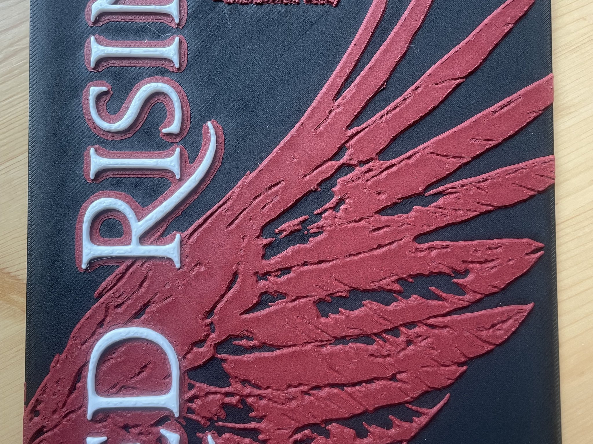 Bìa nghệ thuật Red Rising với thiết kế đa sắc 3D