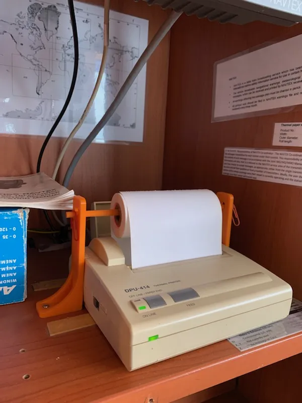 Giá đỡ cuộn giấy cho máy in Navtex DPU-414