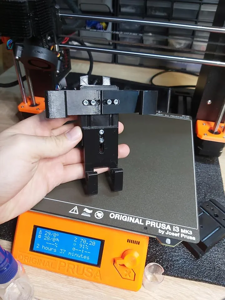 Giá đỡ điện thoại tùy chỉnh cho VW Passat B6