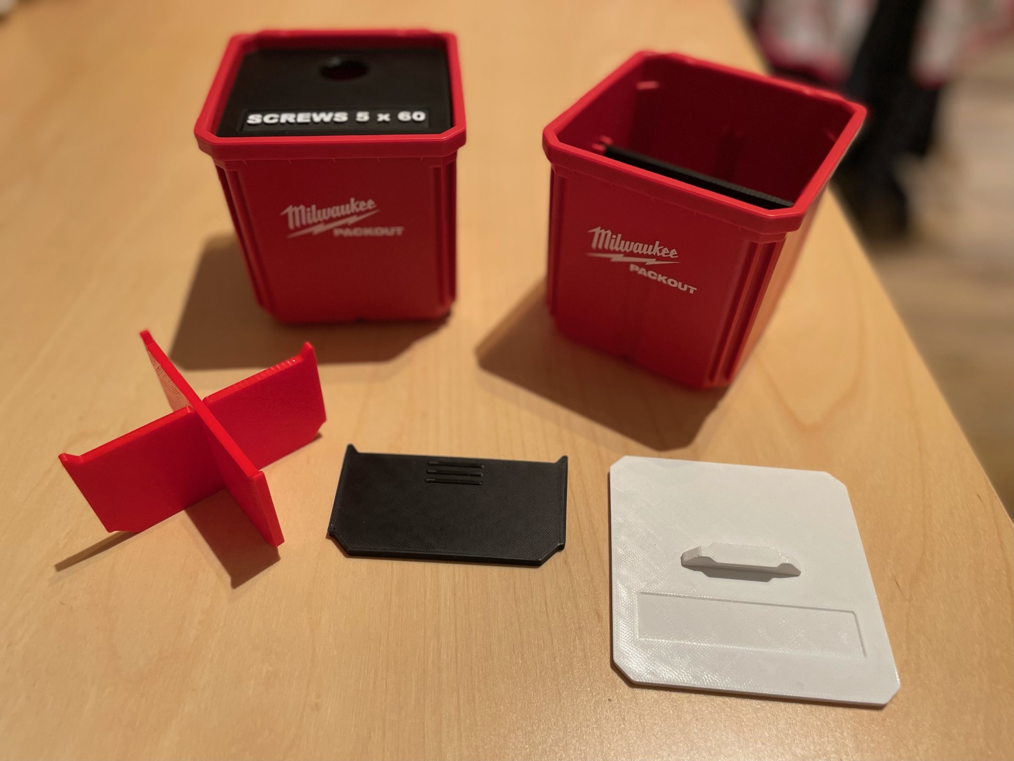 Các ngăn chia và nắp cho hộp Milwaukee Packout