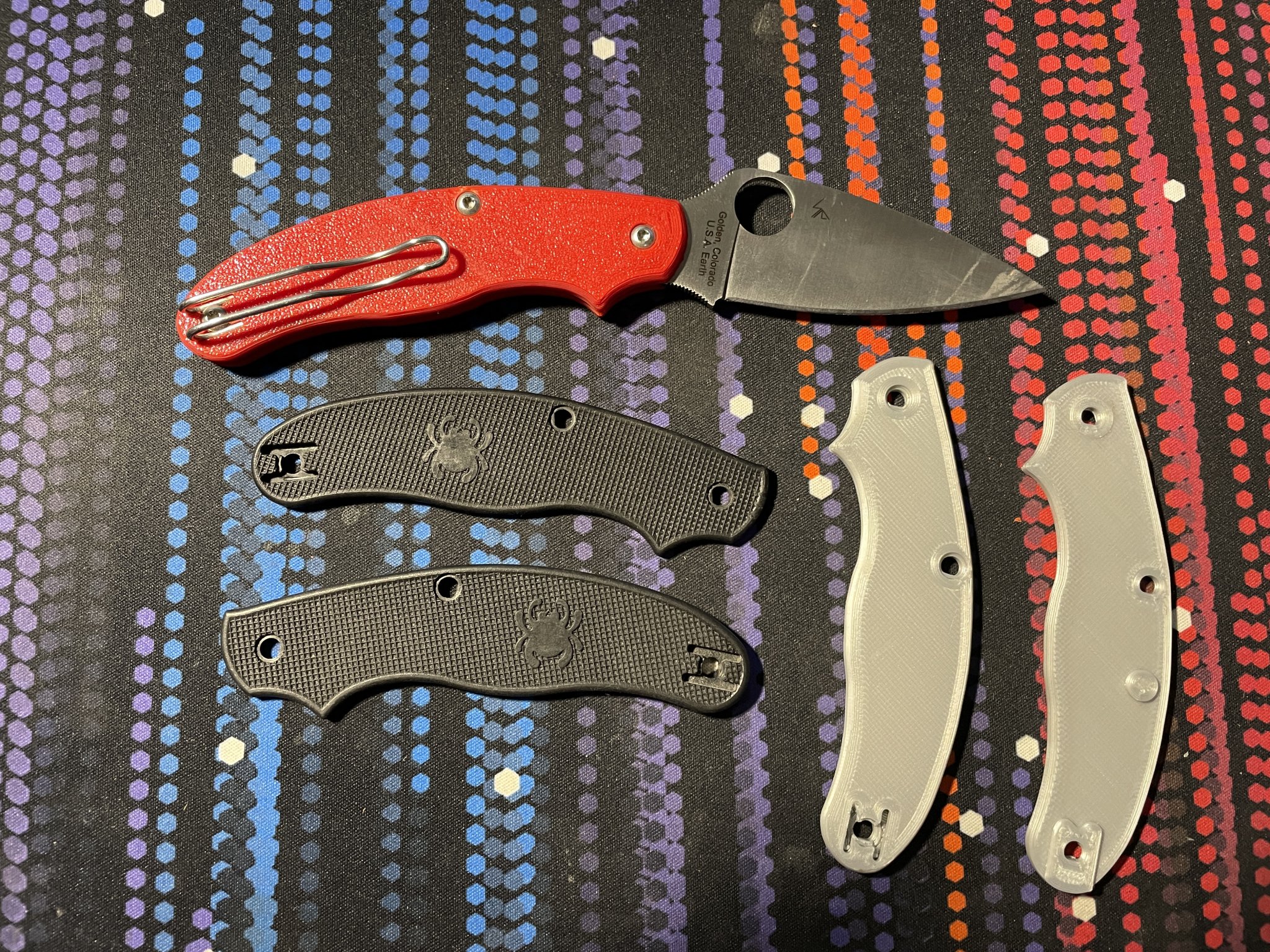 Tay cầm dao Spyderco Black Leaf màu đen