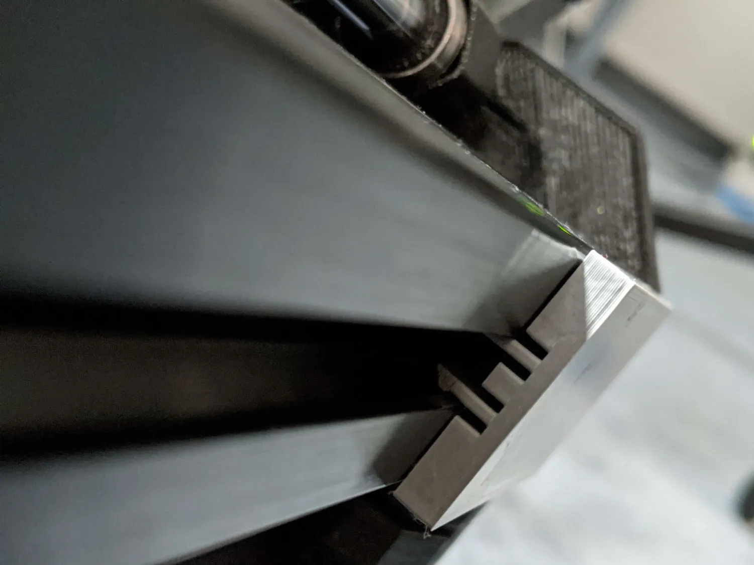 Giá đỡ đế máy in Prusa Mini với ray 30x30 lắp ráp nhanh