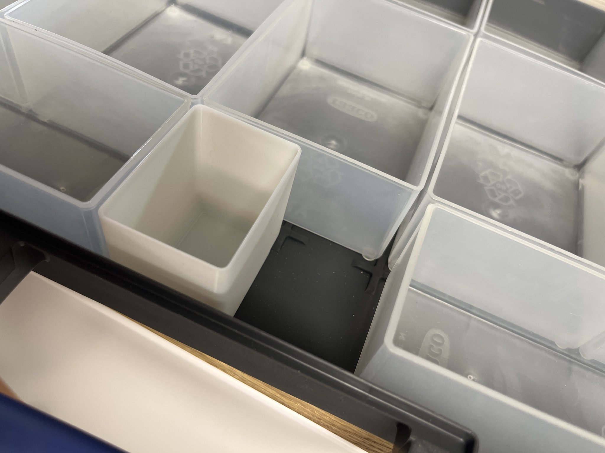 Hộp đựng Raaco Carry-Lite 55 cho người đam mê và thợ thủ công