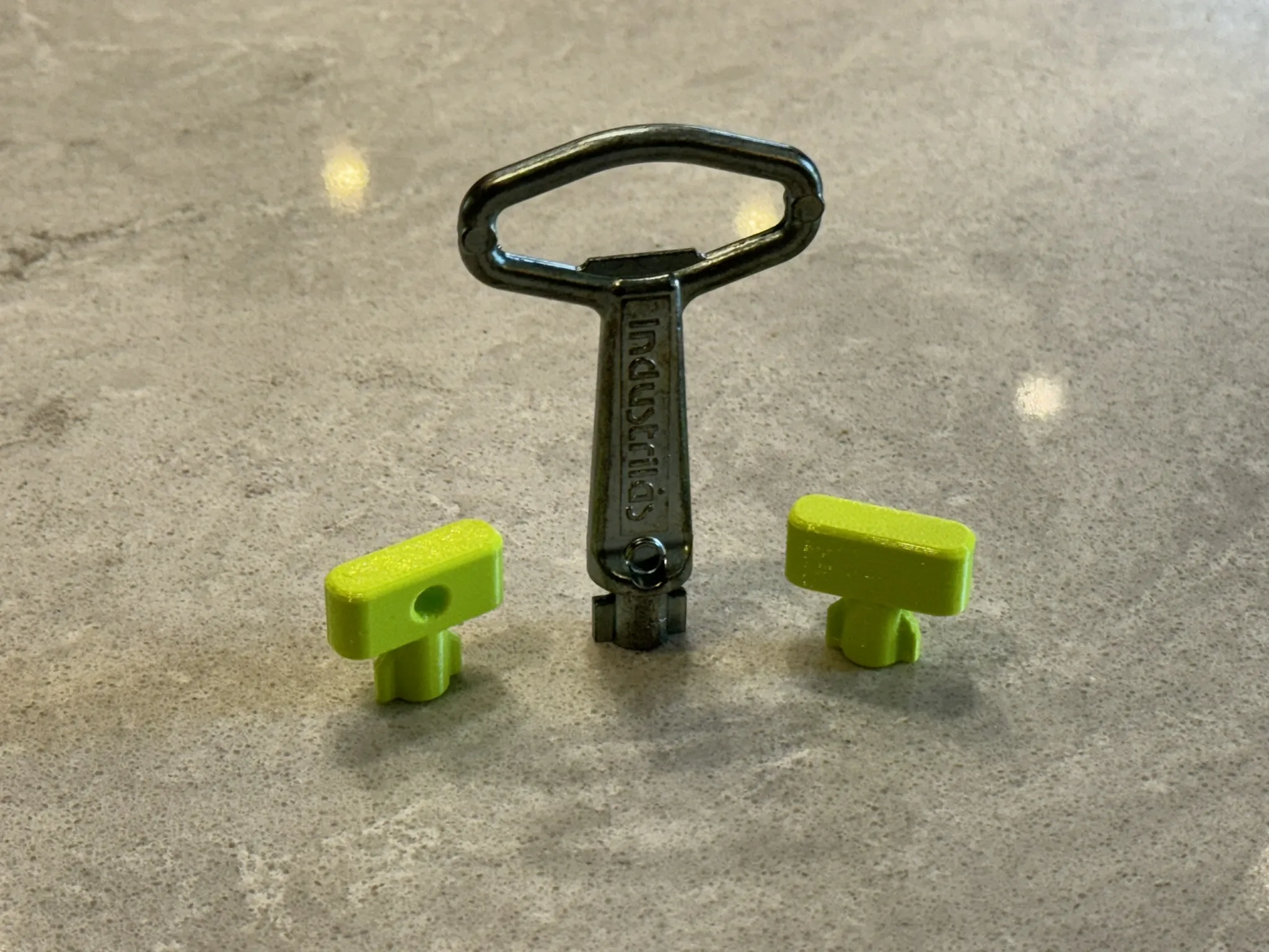 Chìa khóa cho vỏ máy phát điện Kohler 14RCA (Industrilas 291108)