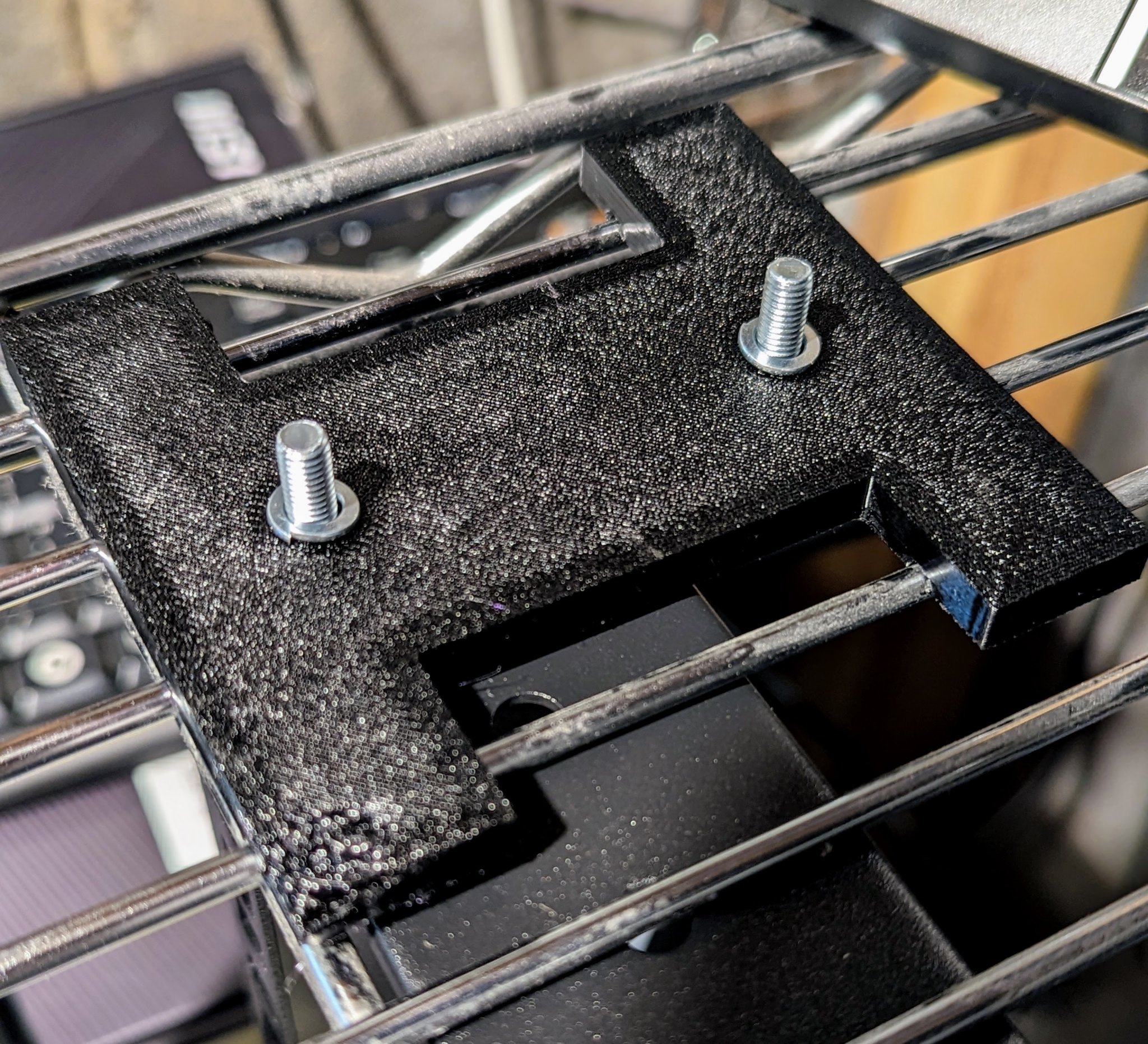 Giá đỡ treo mạng cho kệ lưới 19 inch