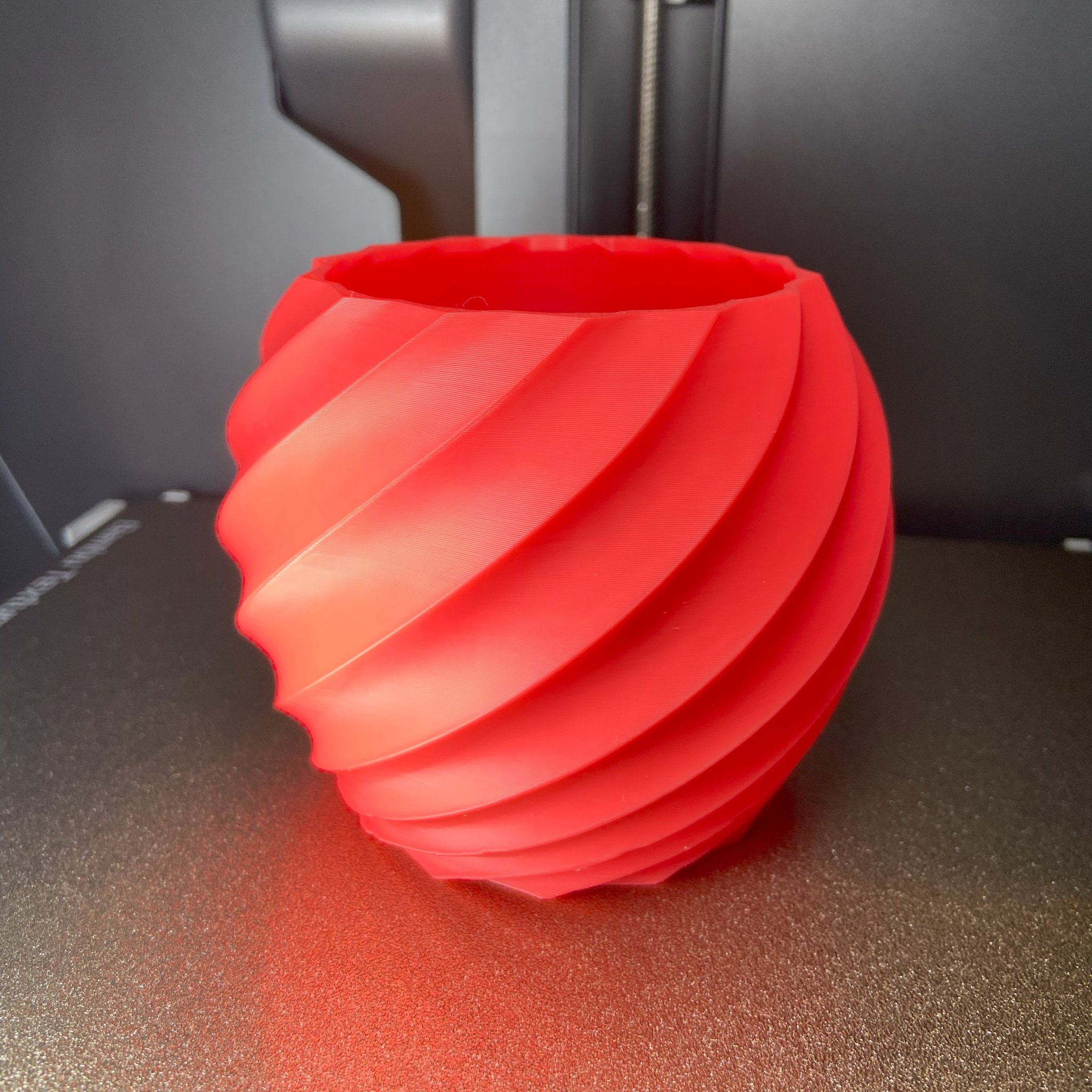 Bình hoa xoắn ốc cho cây trồng