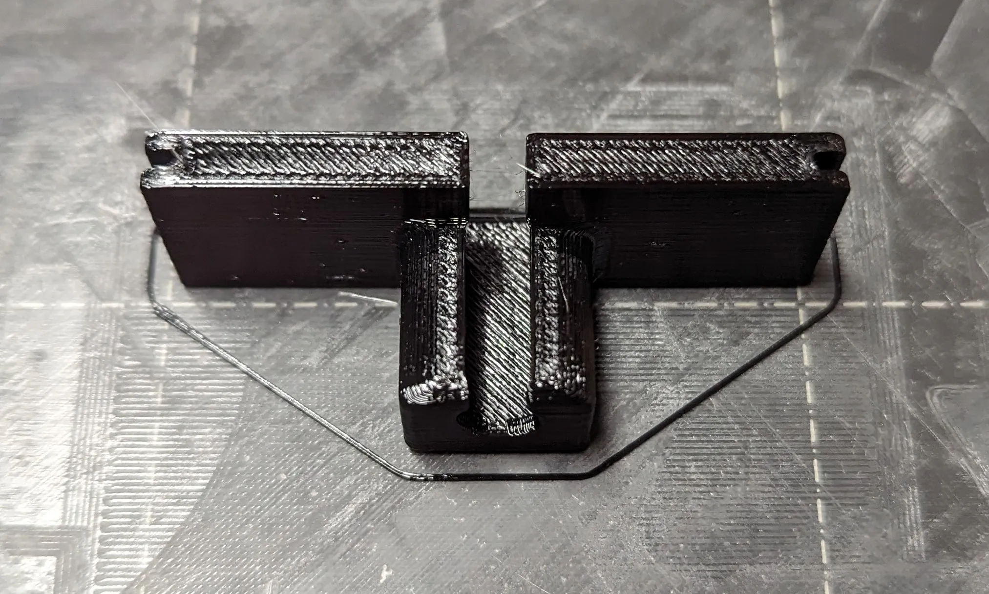 Giá đỡ điện thoại gắn trên lỗ thông gió ô tô có cổng sạc