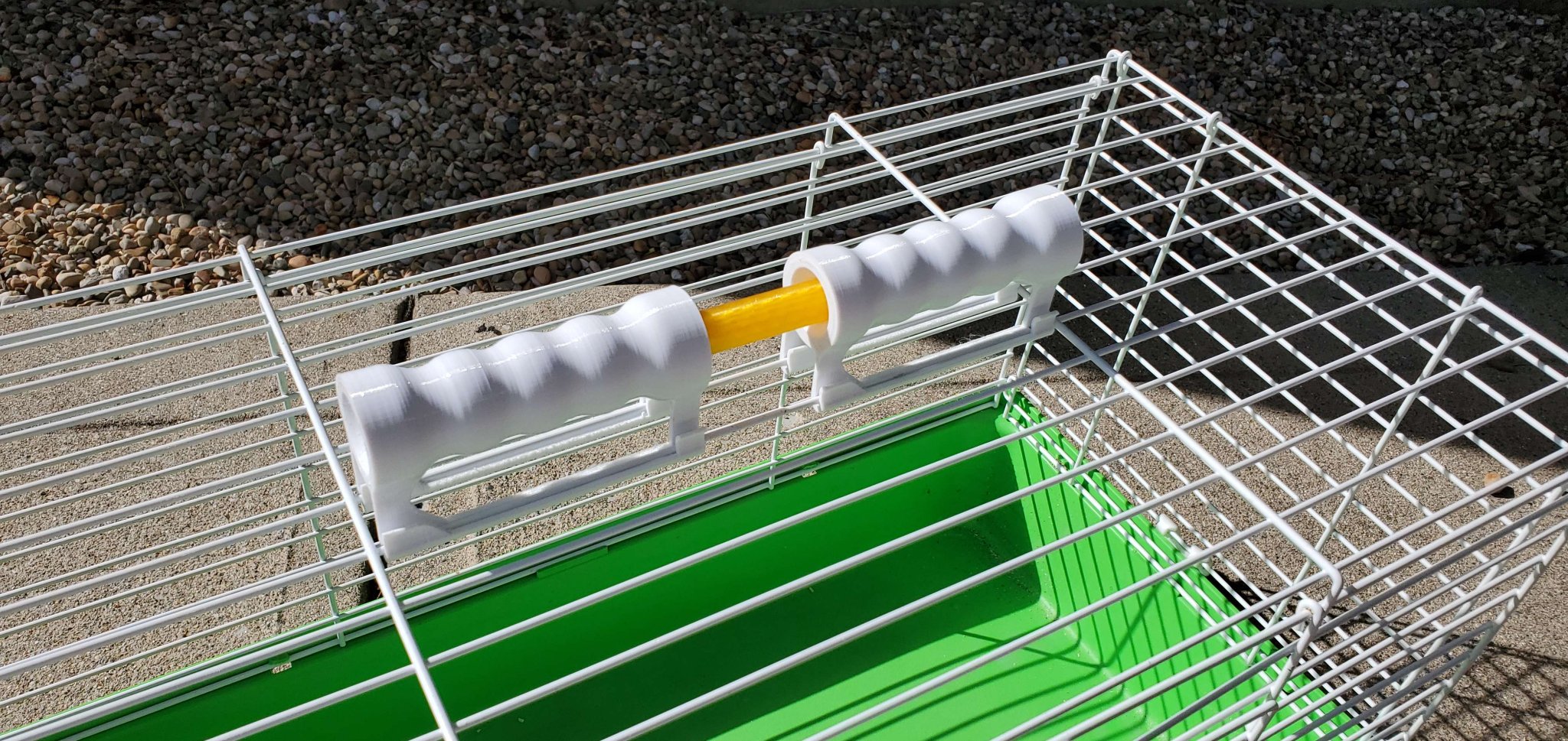 Tay cầm cho chuồng thú với khoảng cách thanh 22mm