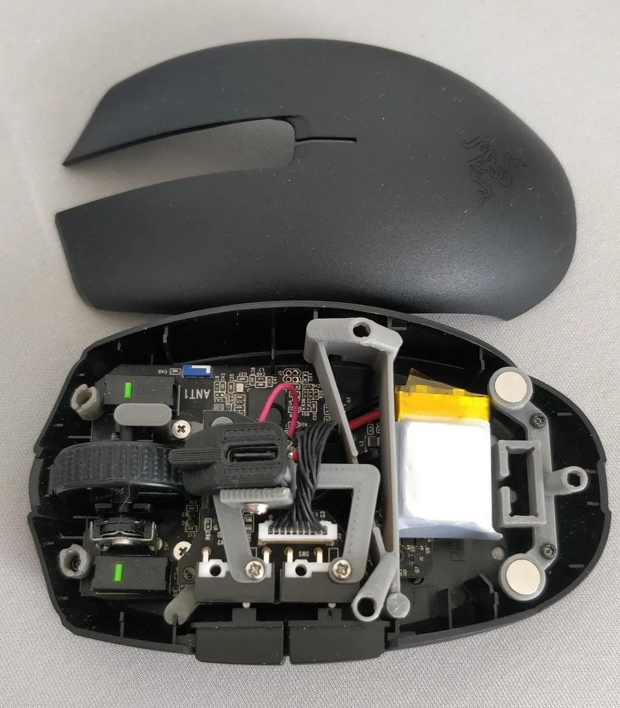 Mô hình giảm trọng lượng cho chuột Razer Orochi v2