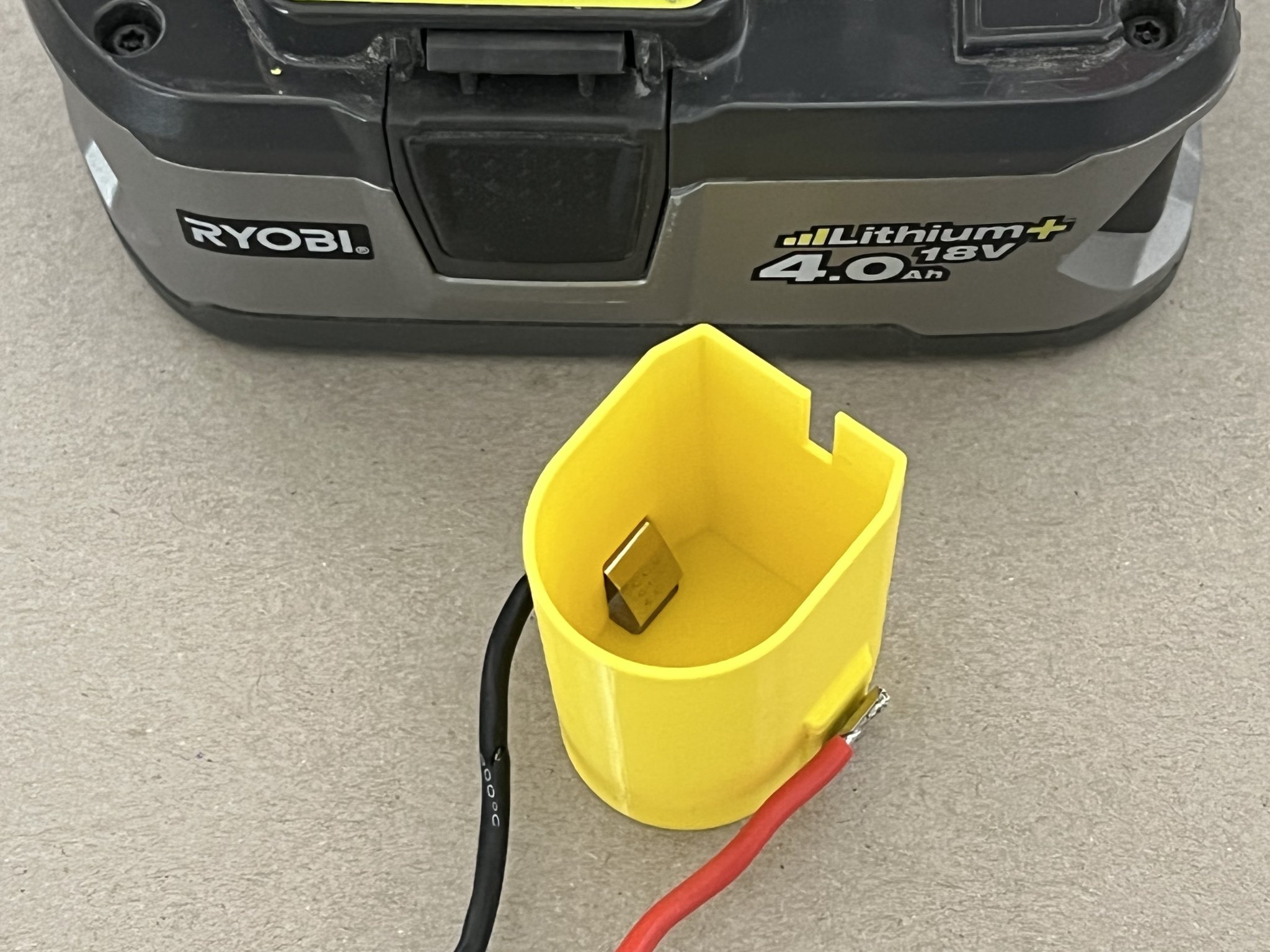 Phụ kiện pin Ryobi cho công cụ điện