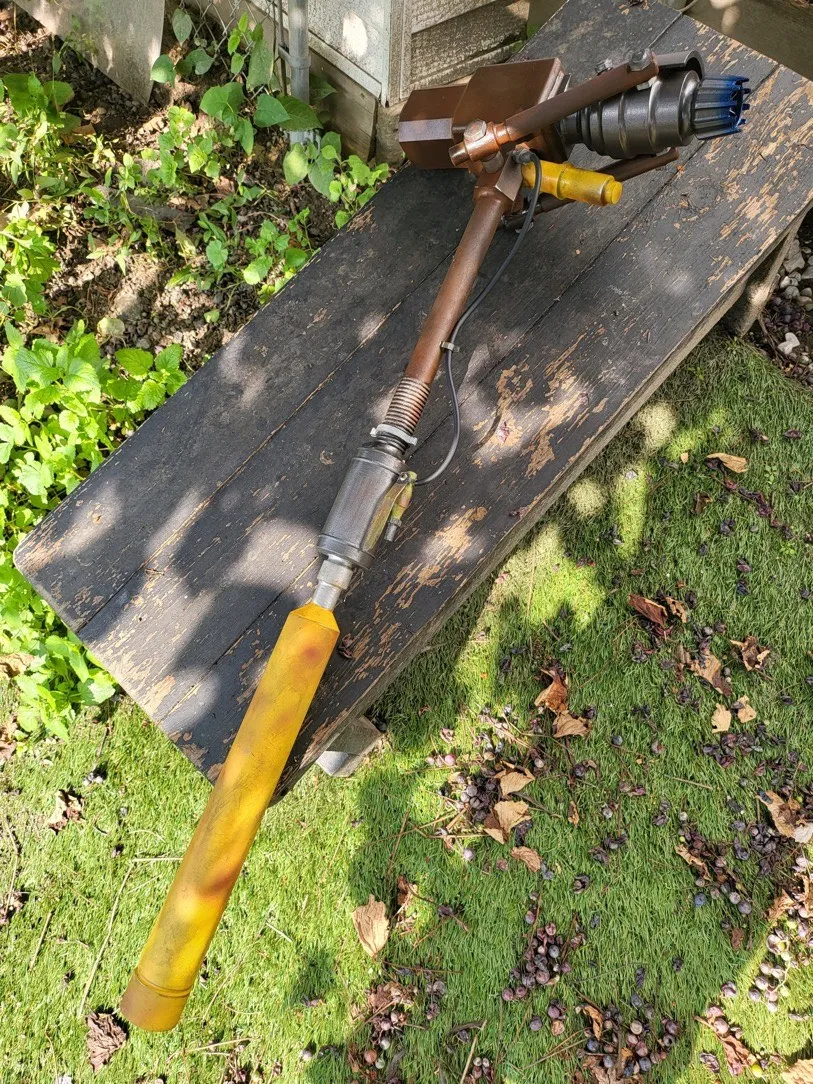 Búa tên lửa từ trò chơi Fallout 4