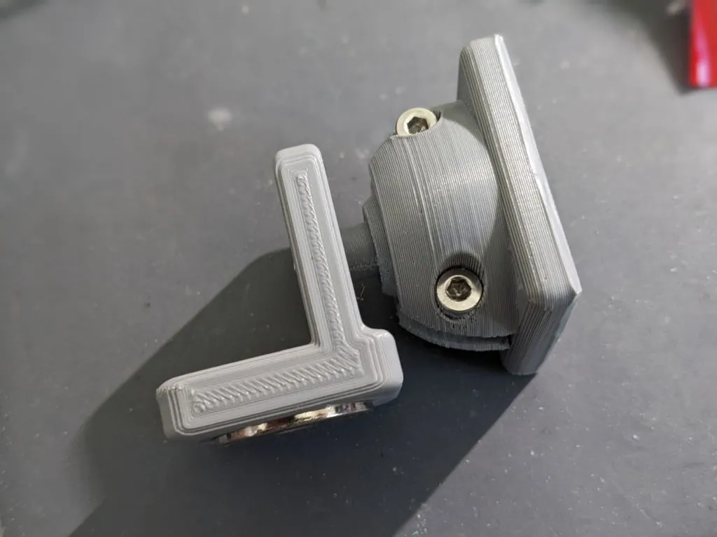 Giá đỡ camera từ tính với khớp cầu cho máy kéo