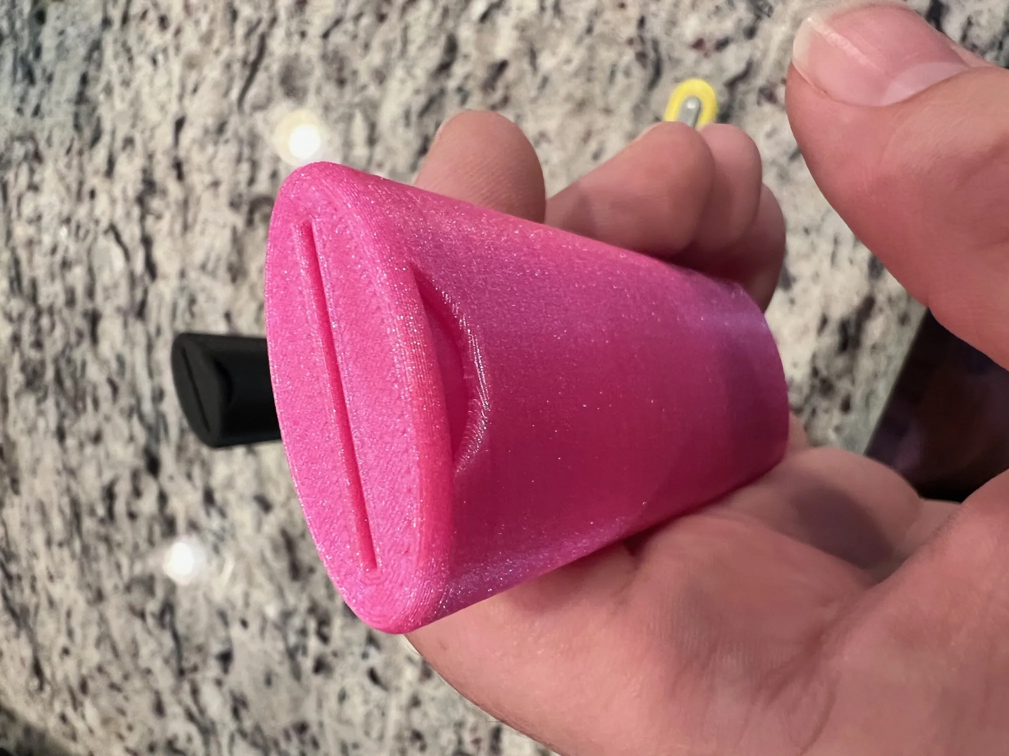 Hộp thu gom lưỡi dao cạo đã gãy