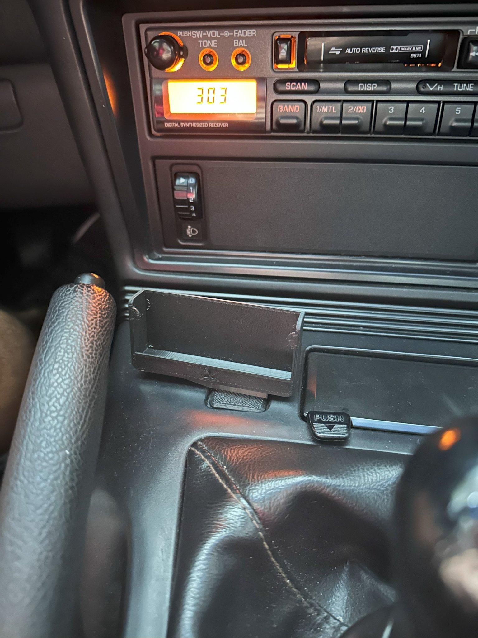 Giá đỡ iPhone 14 cho Mitsubishi Eclipse D1 năm 1992