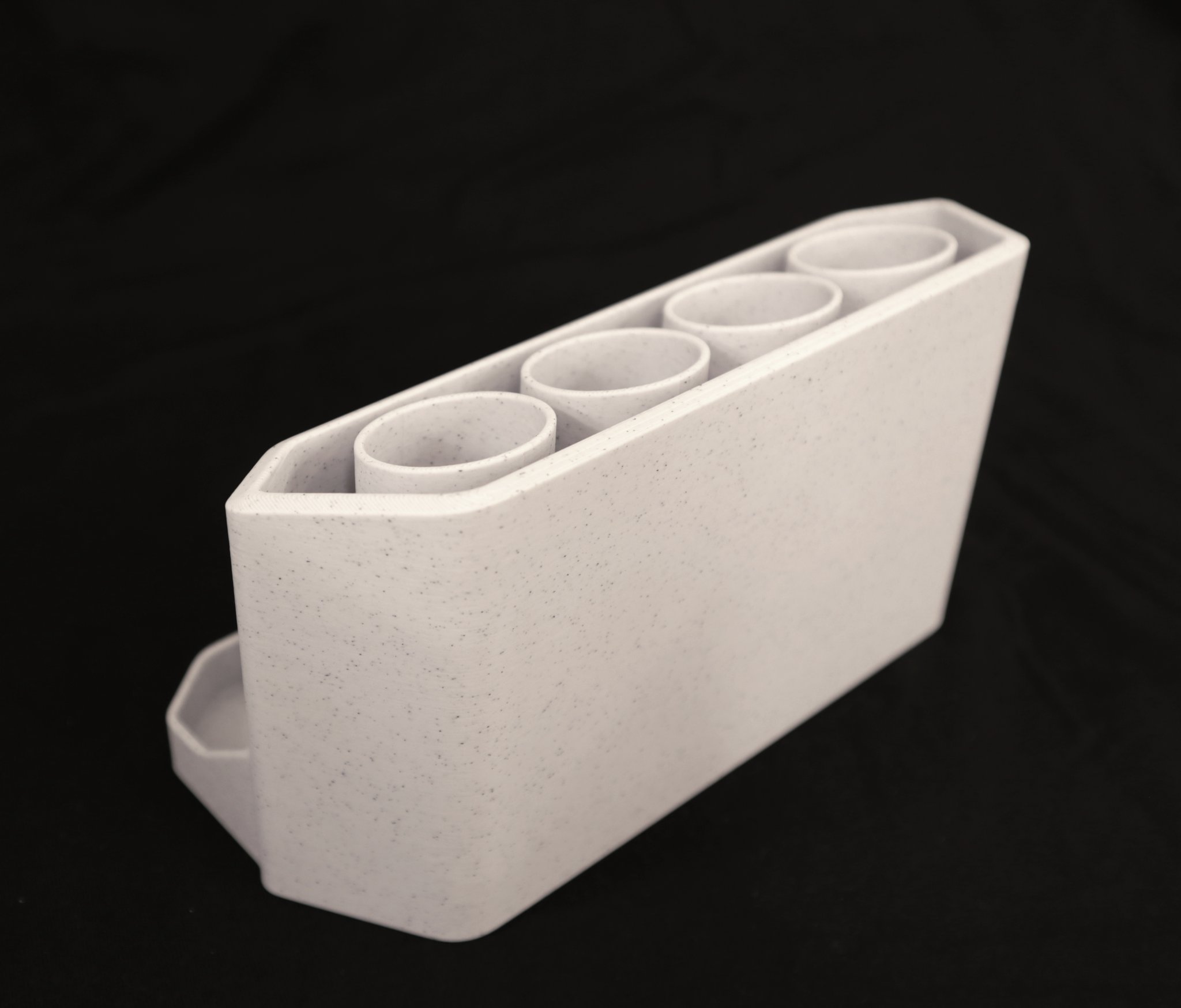 Giá đỡ bút hình ống xả C8 Corvette Z06 với khay để đồ