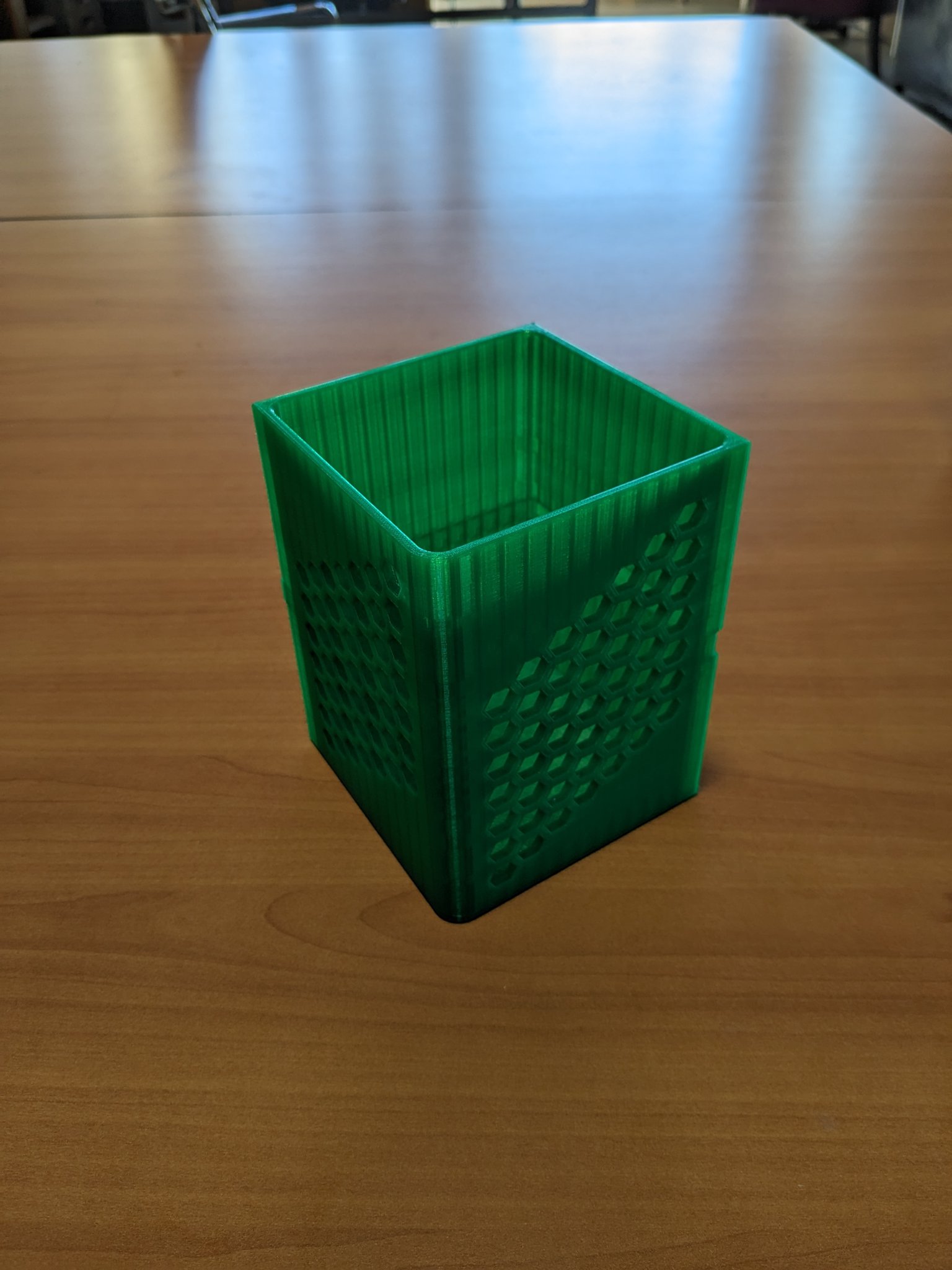 Hộp đựng bình gas propane 1 lb cho cắm trại