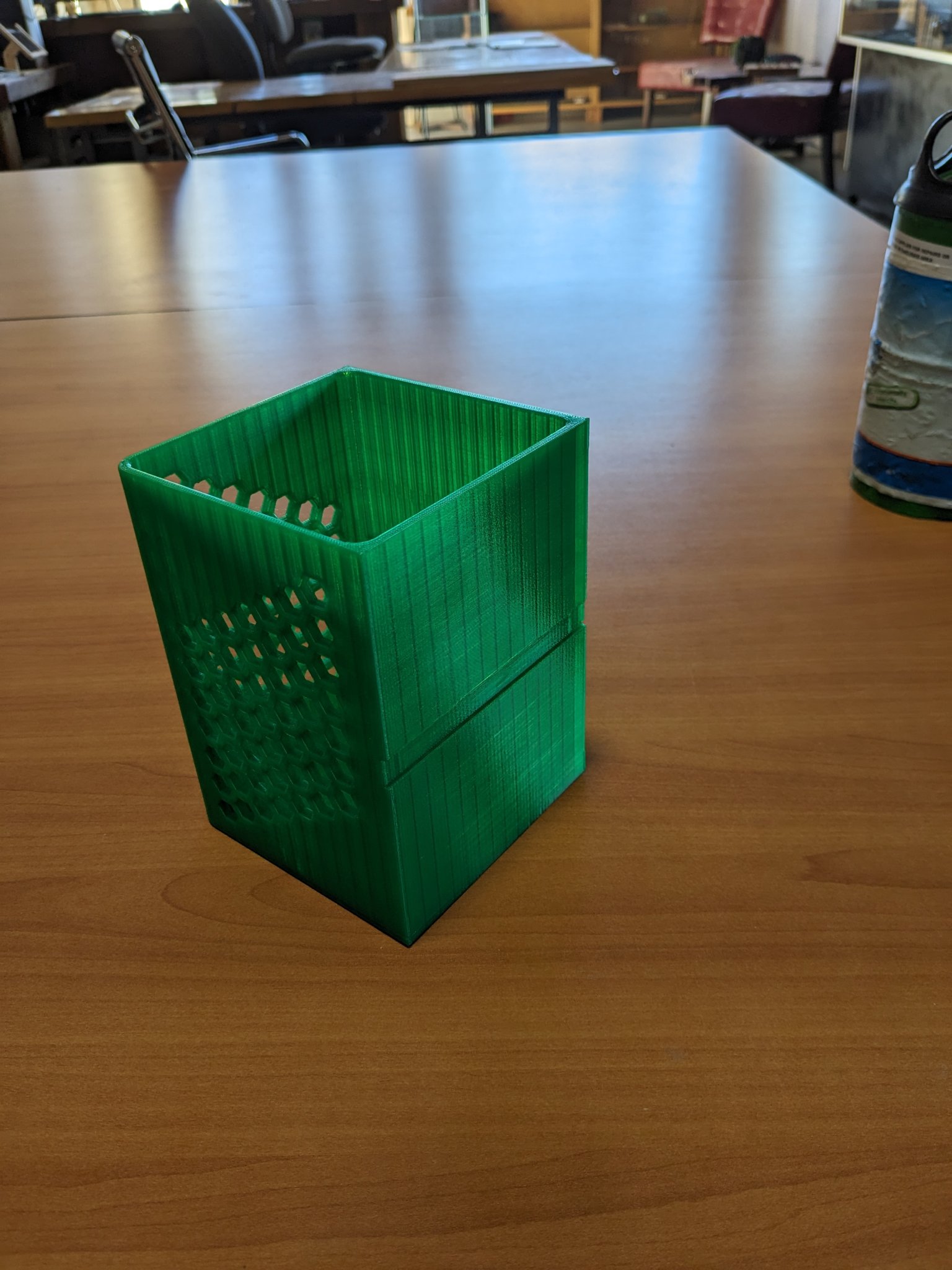 Hộp đựng bình gas propane 1 lb cho cắm trại