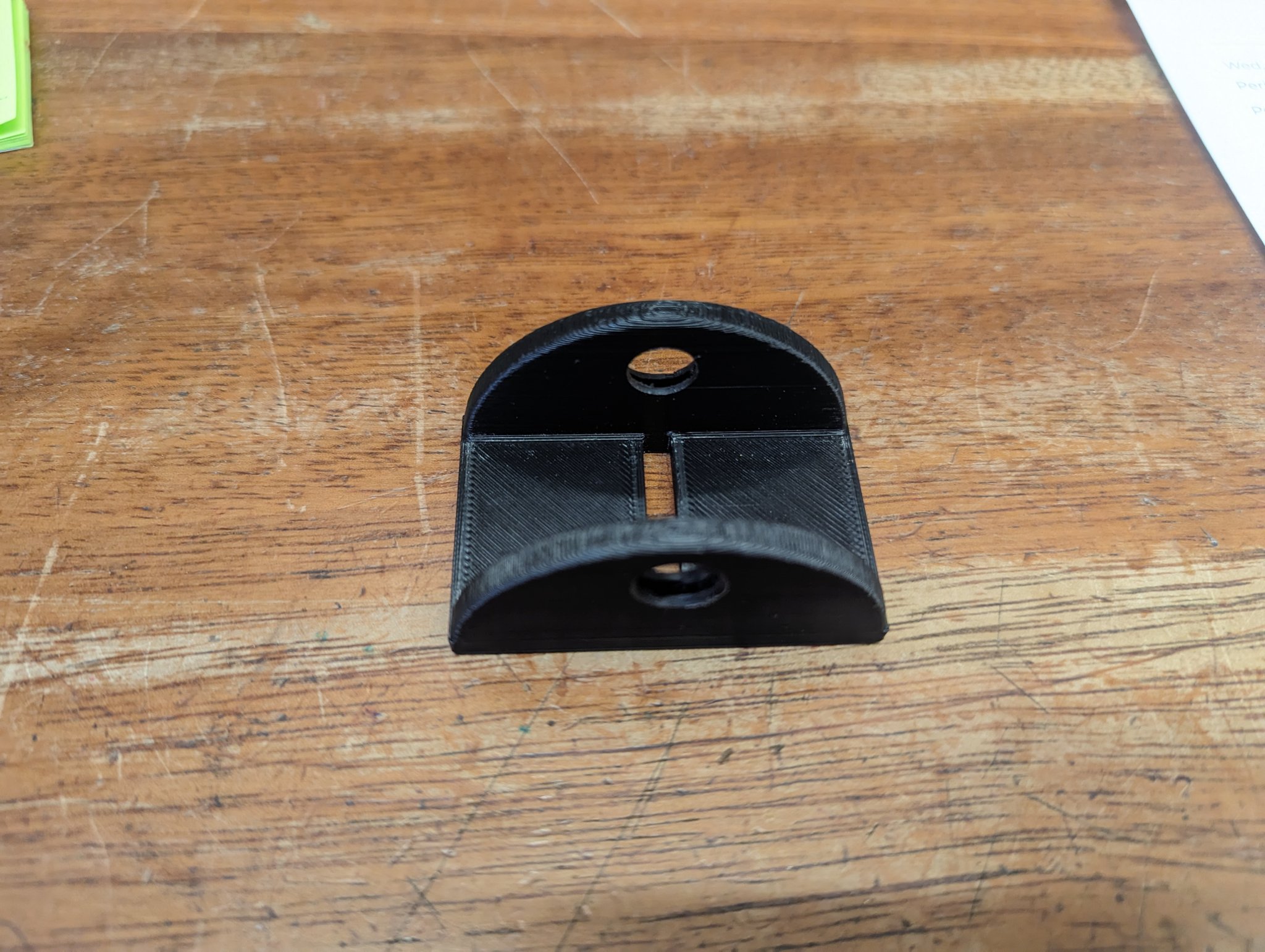 Giá đỡ cho thước mét với khả năng xoay và treo